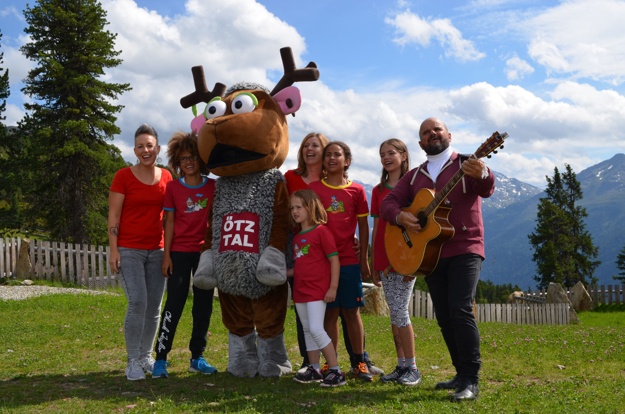 Widi Song mit Bluatschink