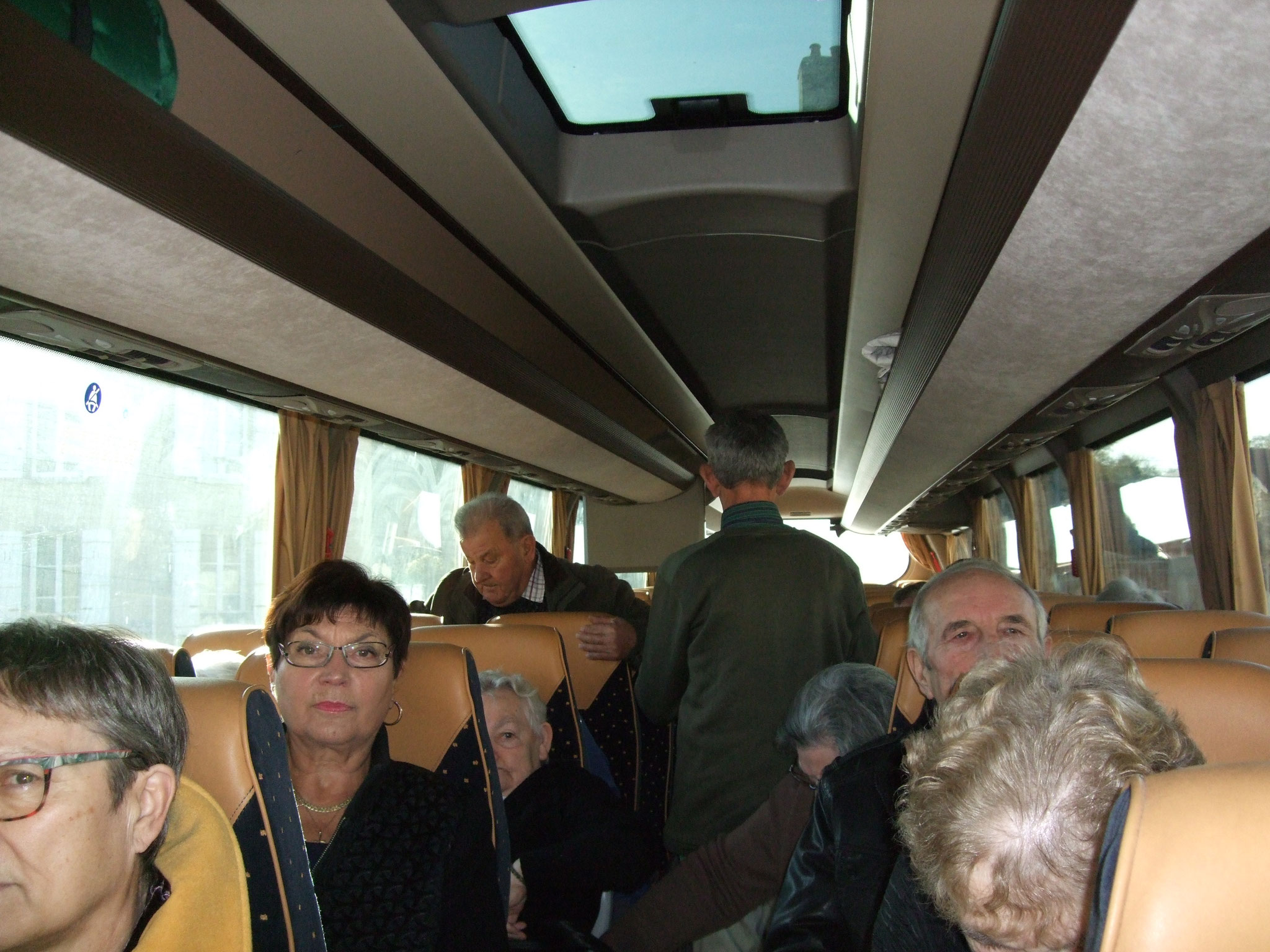 Nous partons direction Dormans où un autre groupe attend