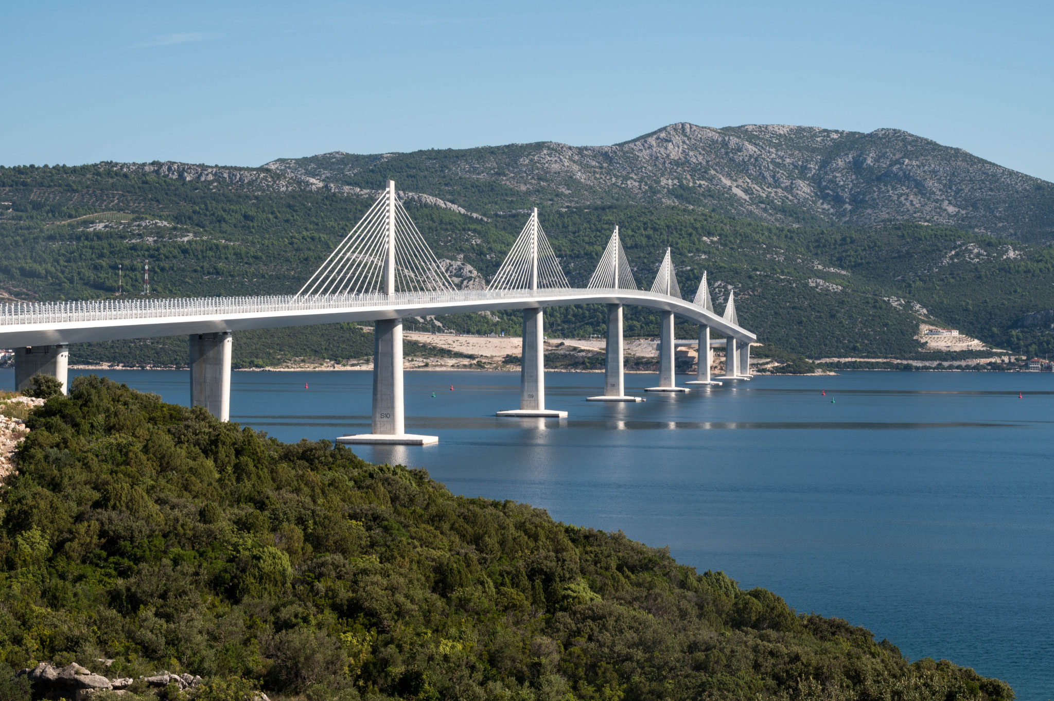 neue Brücke als Umfahrung von Bosnien Herzegowina