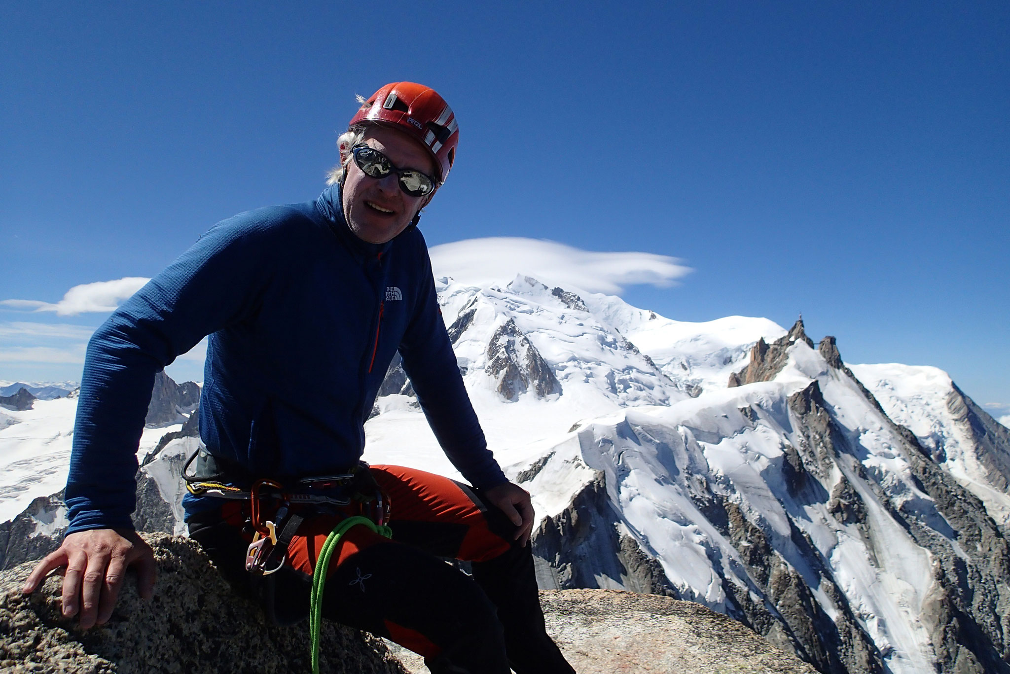 Dominique au sommet de l'Aiguille du Plan. Bravo !