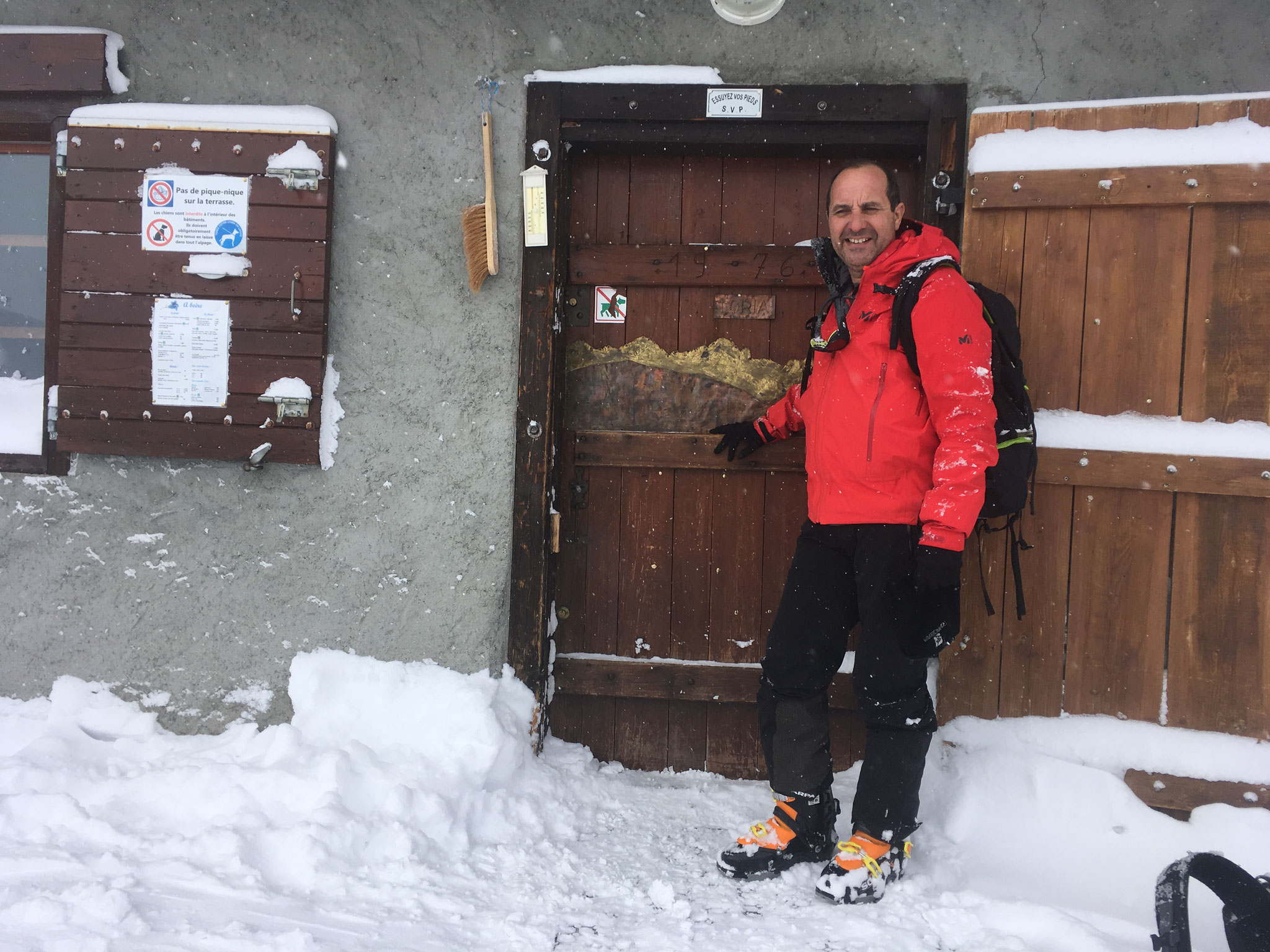 Pause au Refuge de Loriaz avec croûte savoyarde !