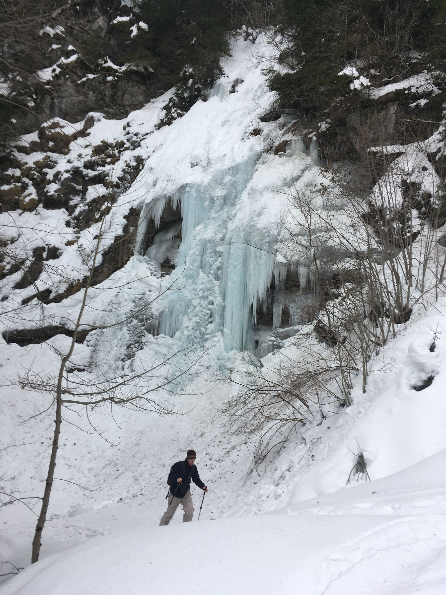 Raoul sous la Cascade des Chalenlles