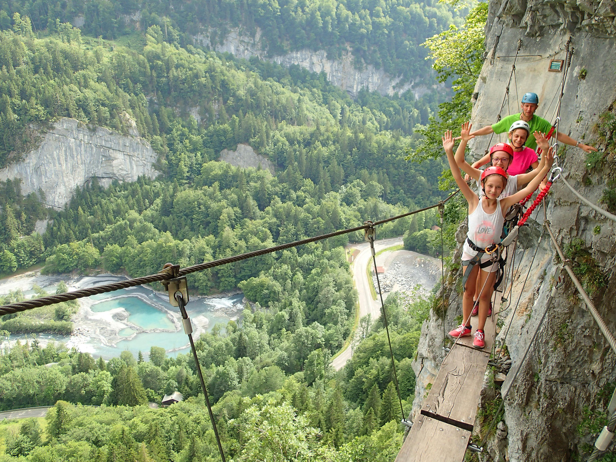 Sur la passerelle, sans les mains !