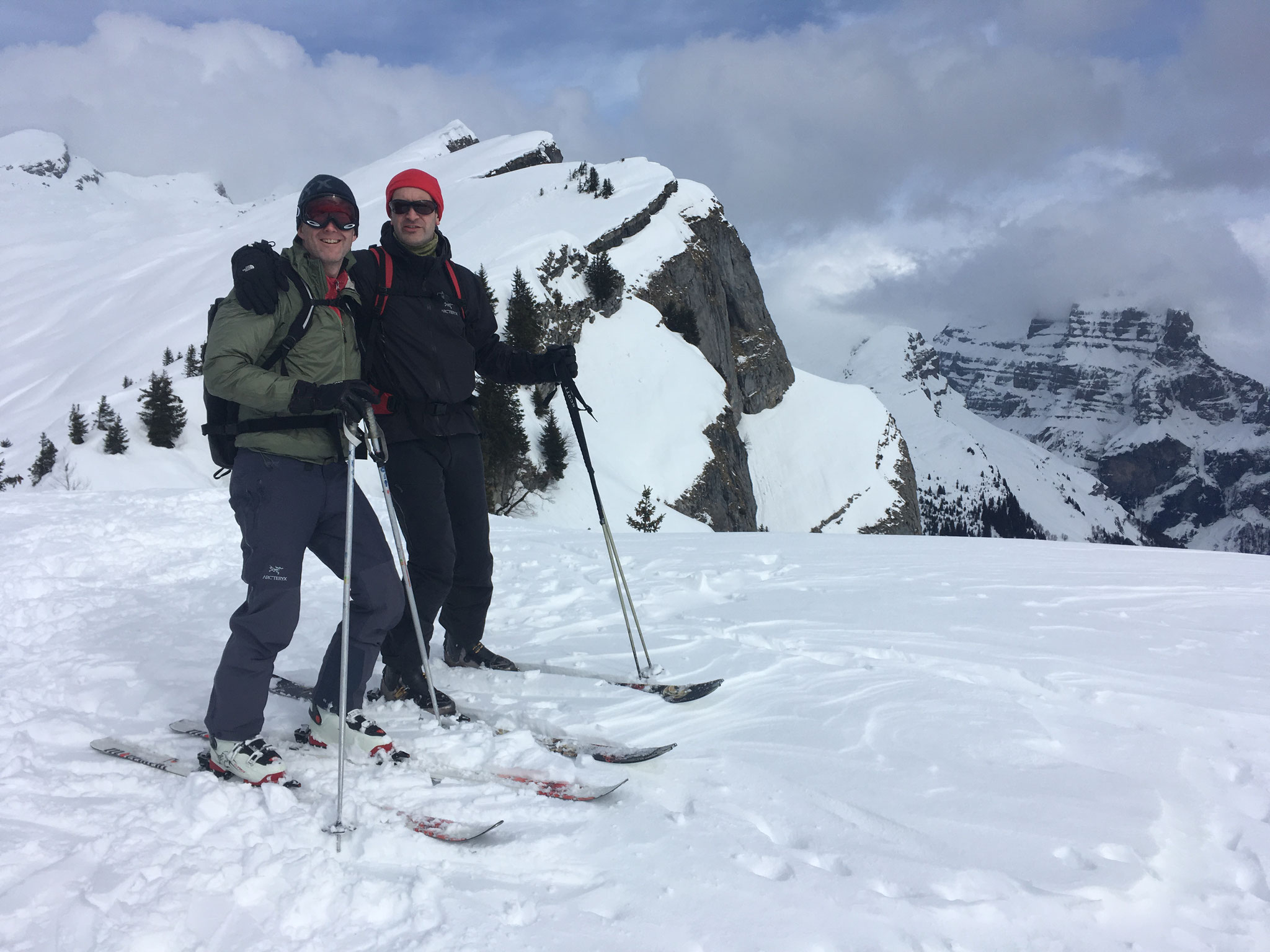 Glenn et Dan au sommet de Verreu. Bravo !