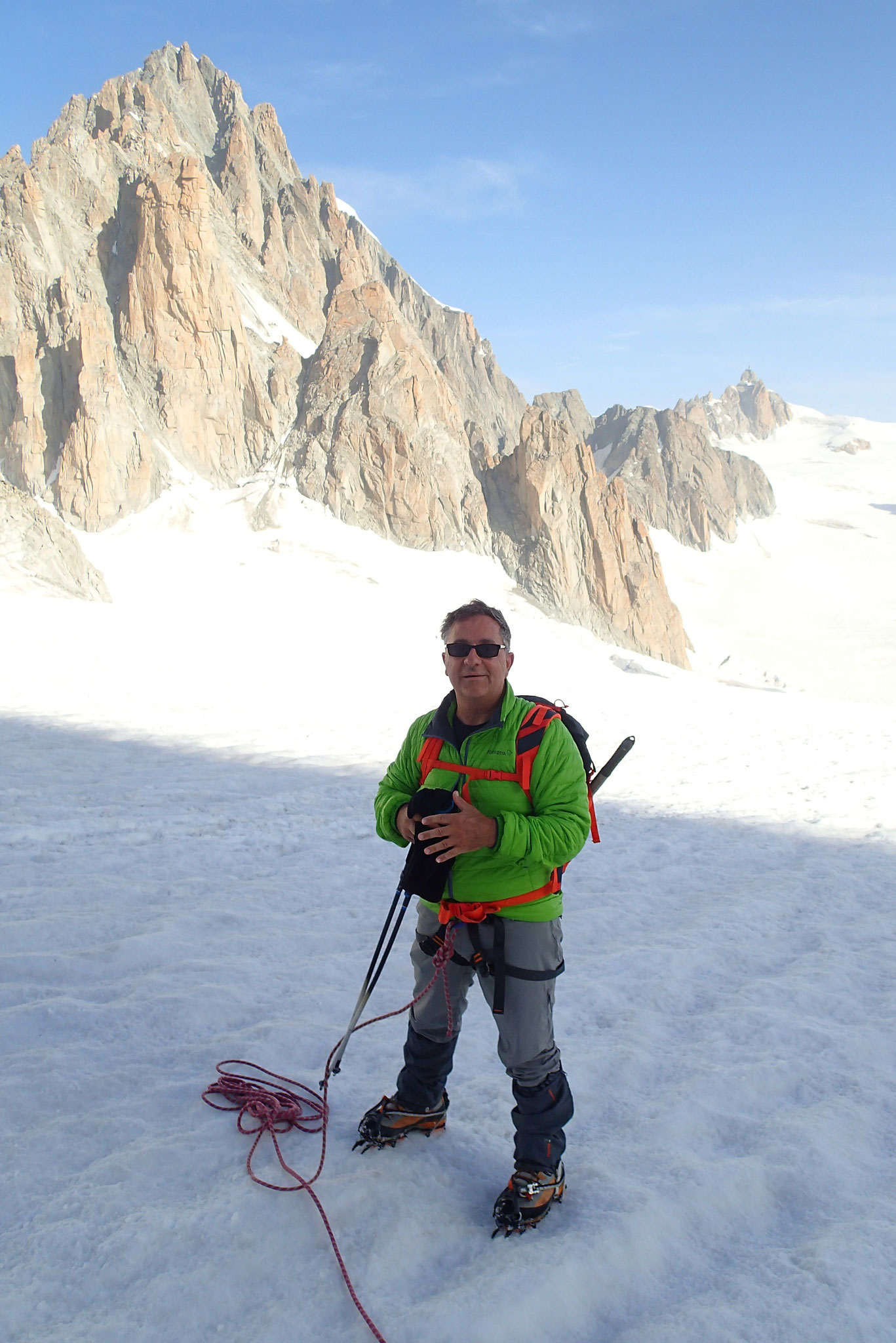 Michel au matin à l'approche sur le glacier