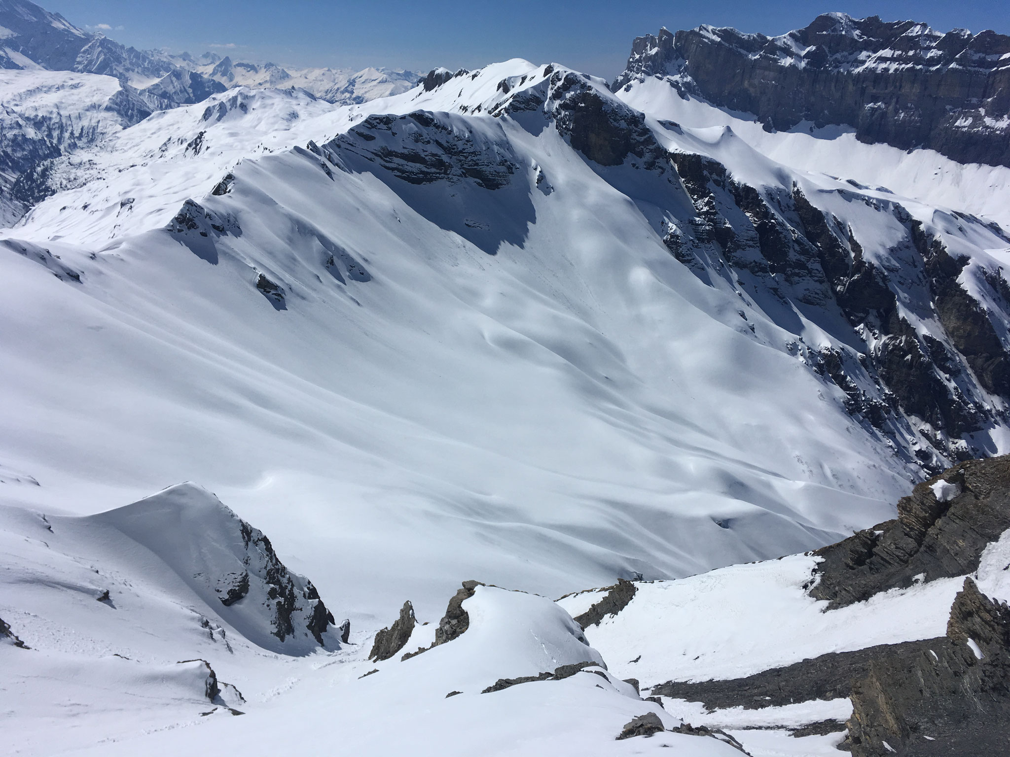 Depuis les couloirs supérieurs, vue sur Les Beaux Prés