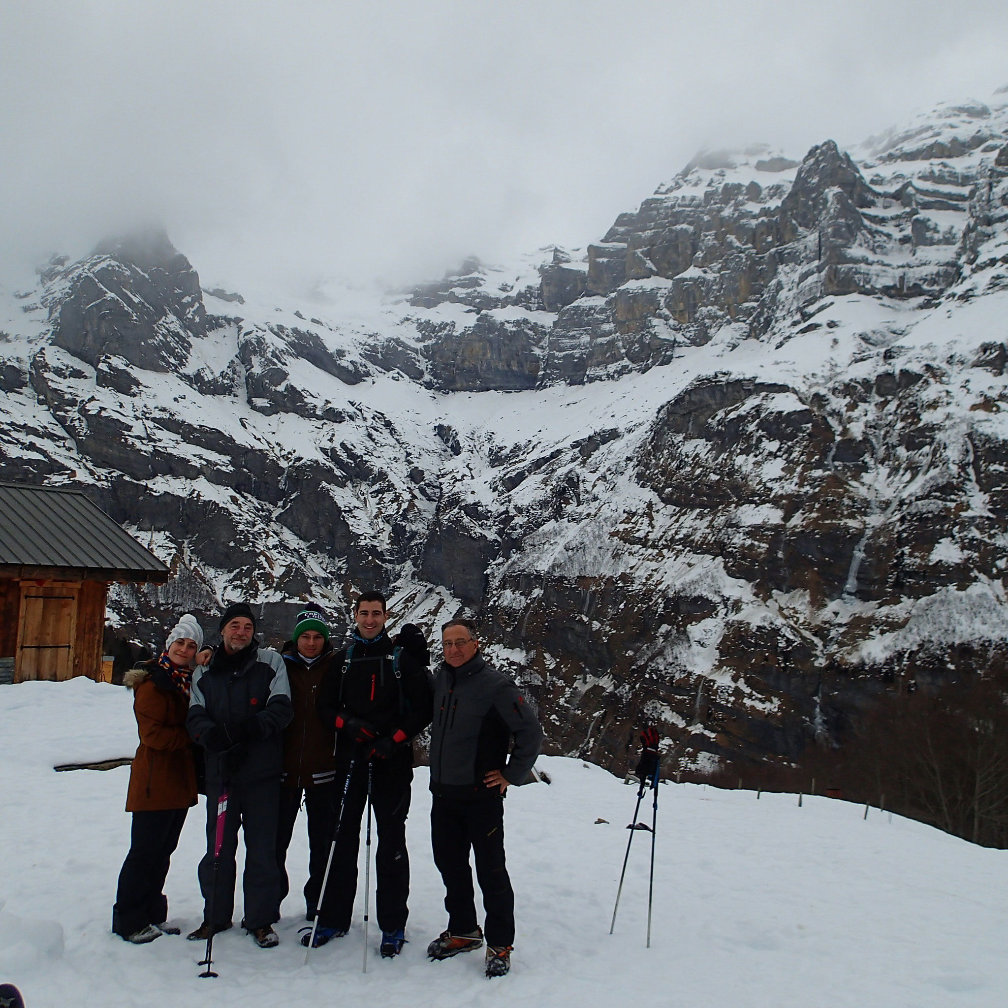 Après la difficile montée du Pas avec crampons, arrivée au Boret