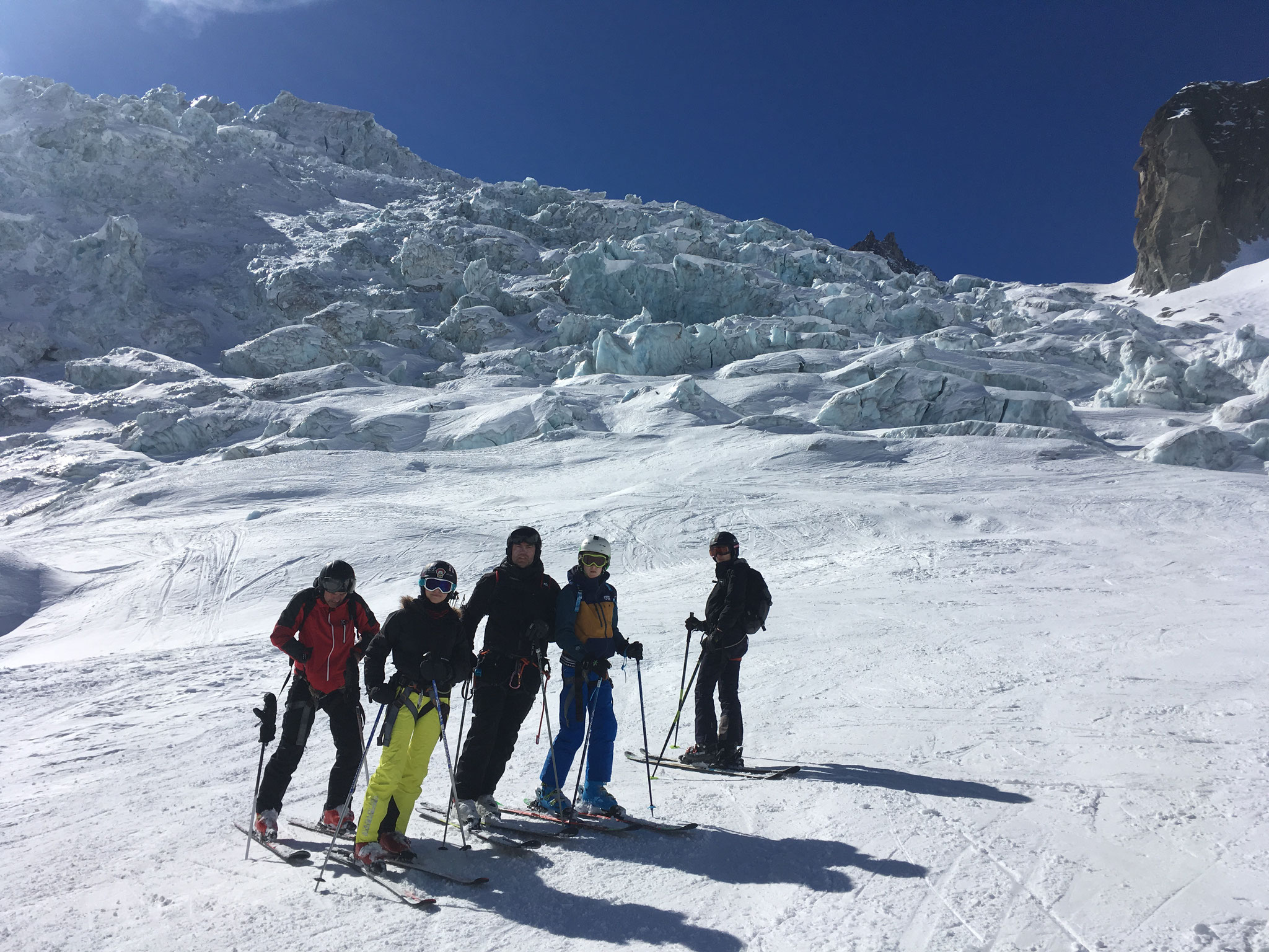 Pause sous les Séracs du Géant