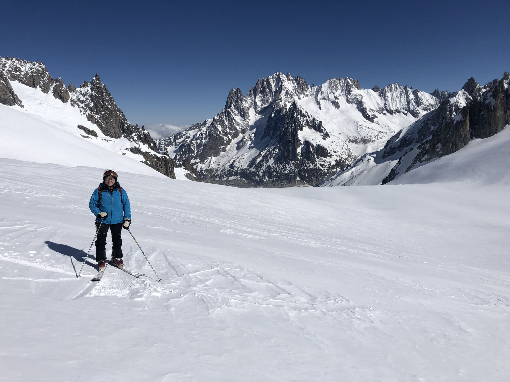 Cette fois au loin L'Aiguille Verte