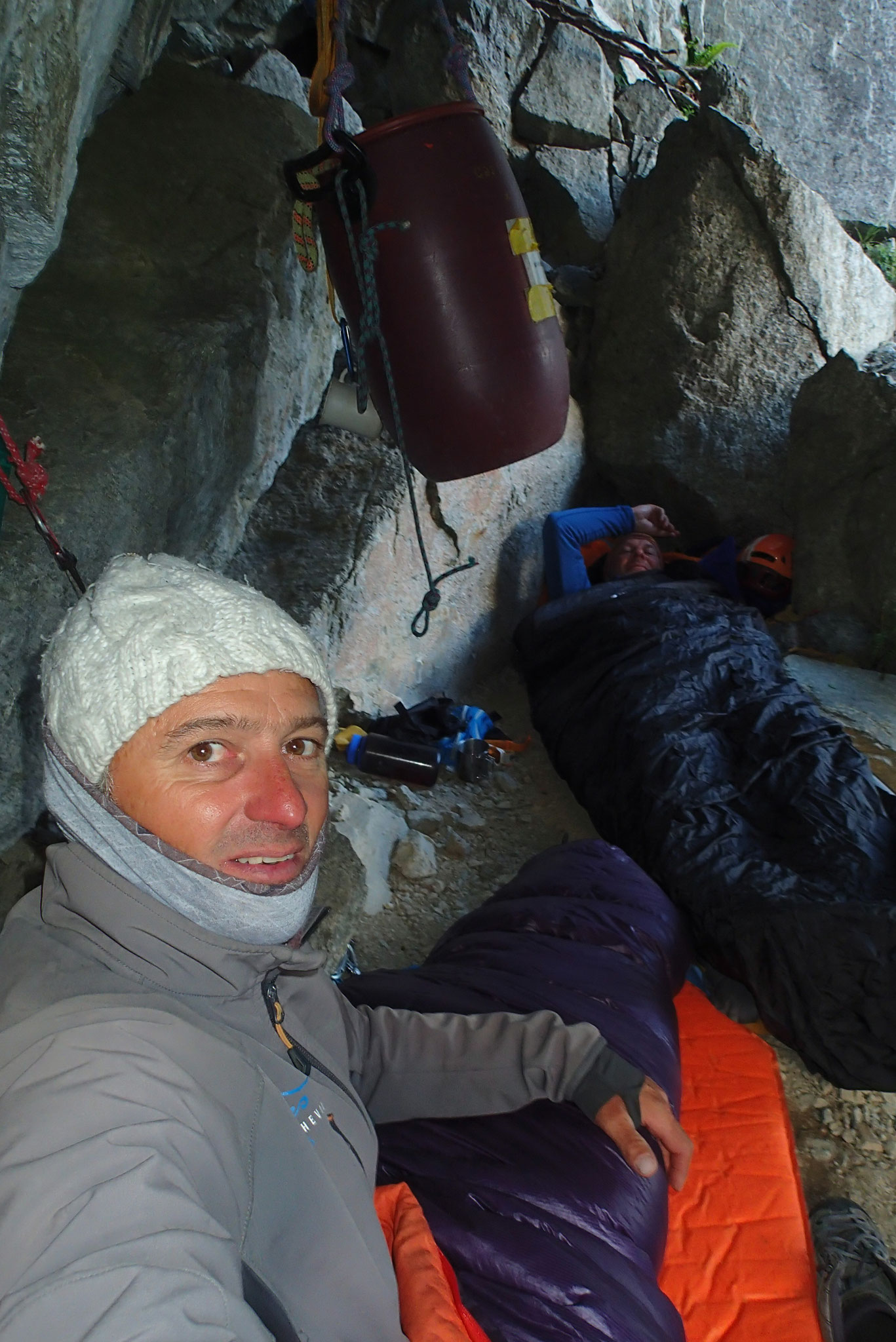 La cordée au fameux Bivouac des Chercheurs d'Or