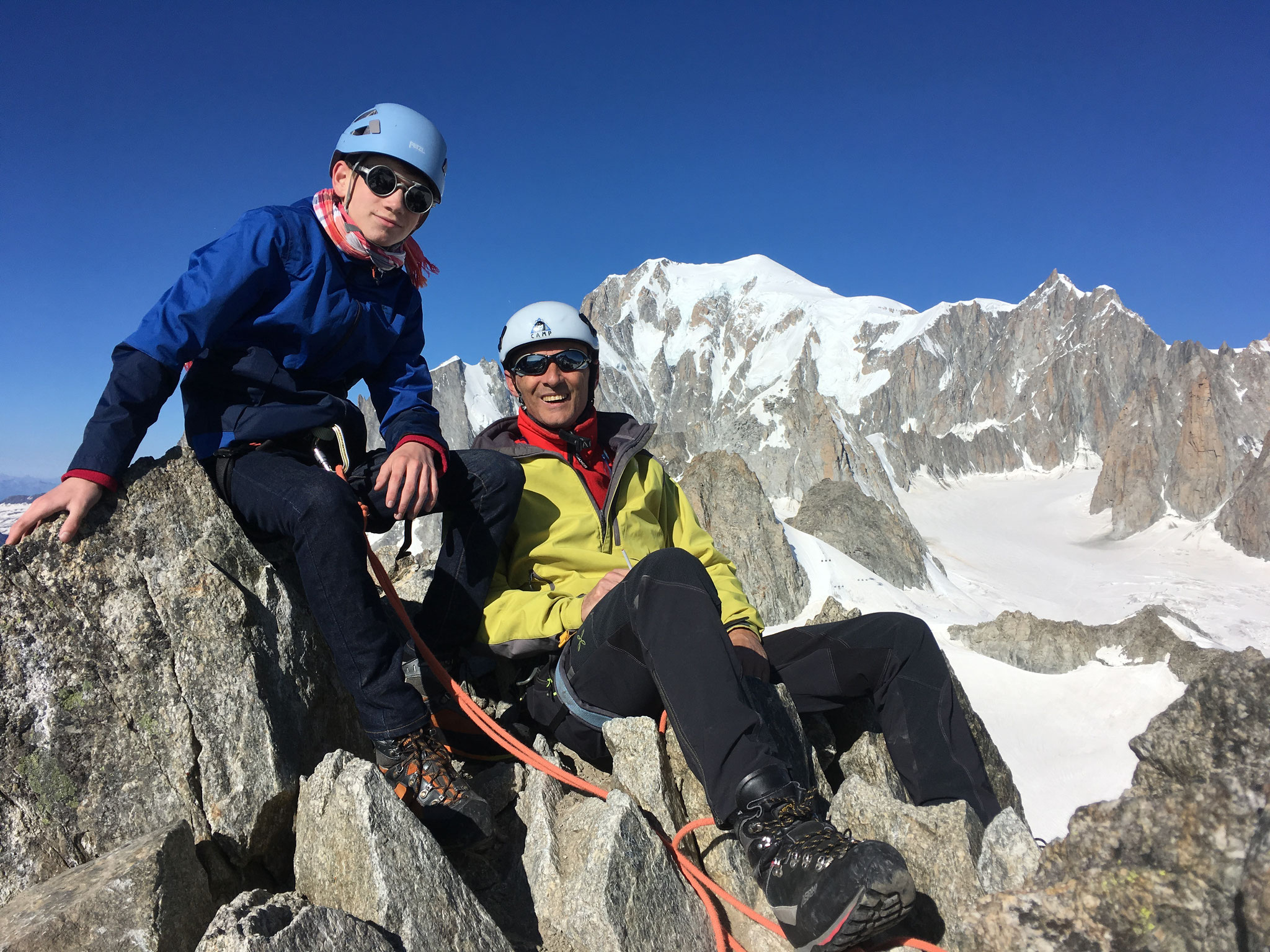 Père et fils au sommet avec le Roi Mont-Blanc