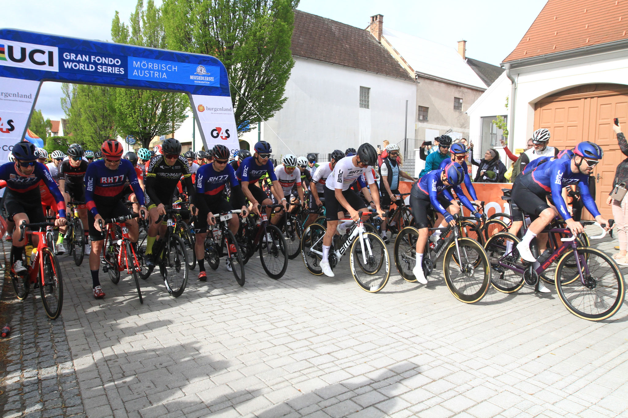 Start des 30. Neusiedler See Radmarathons powered by Burgenland Tourismus (Copyright: sportshot.de)