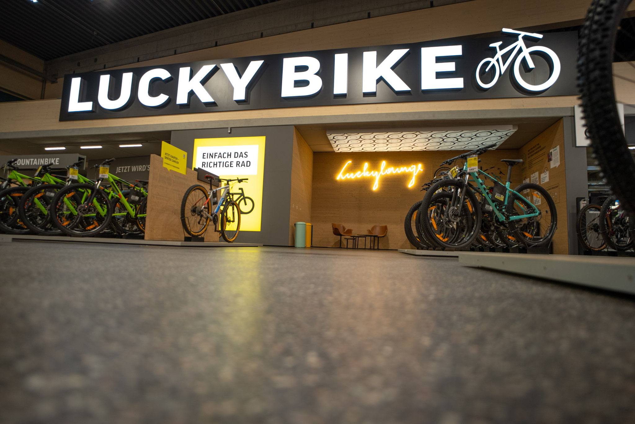 Lucky Bike.de mit neuer Firmenzentrale in Bielefeld VeloTOTAL
