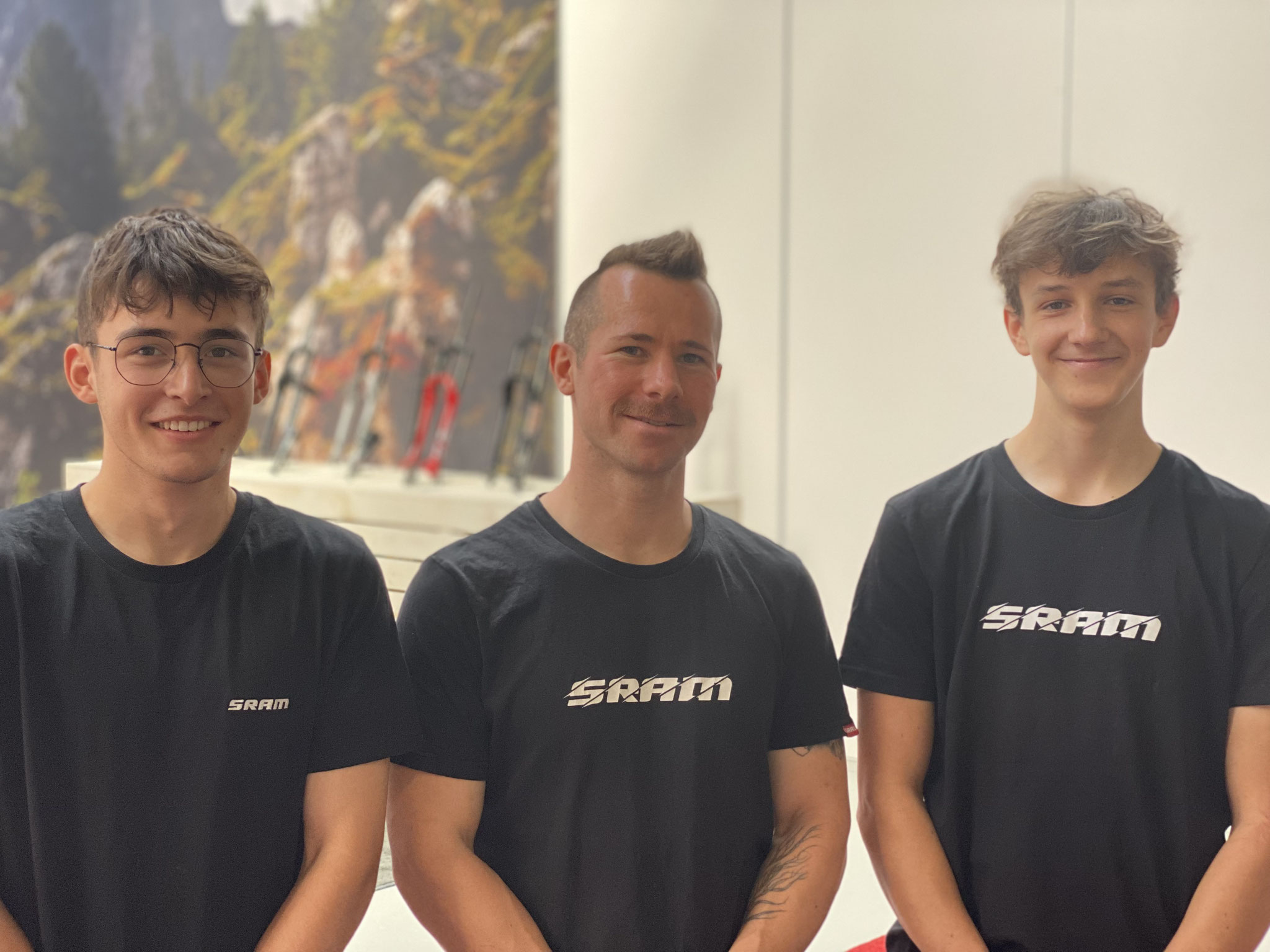 Mathis Köpke, Steffen Fuchs (SRAM Technical Support Manager), Thomas Friedl - Nachwuchs bei SRAM in Schweinfurt