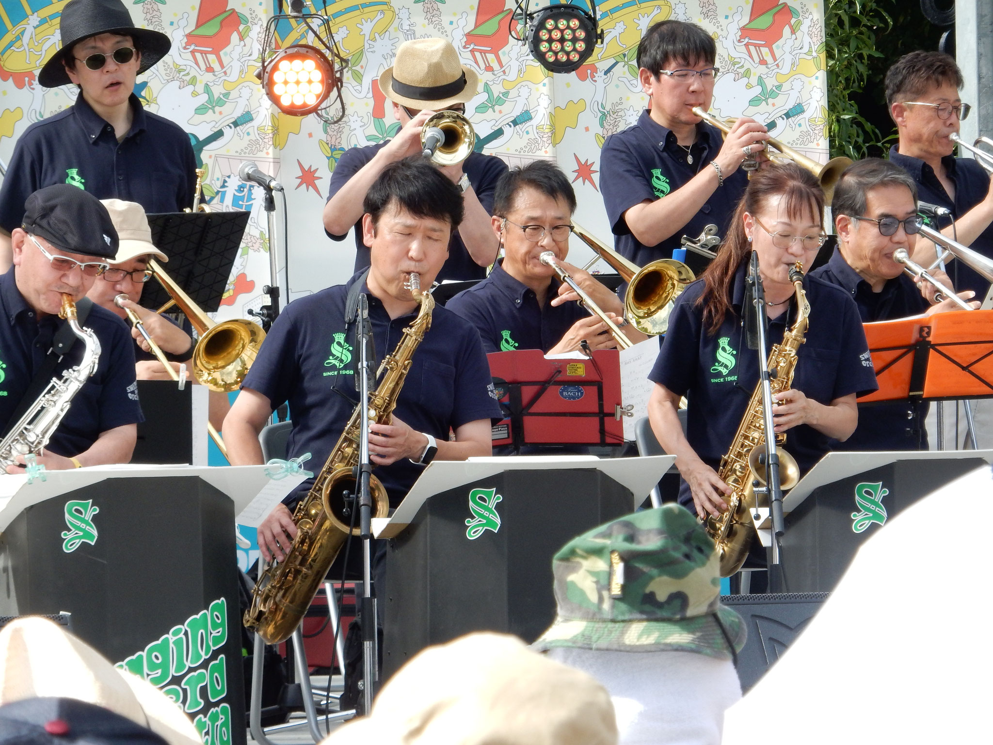 SWINGING　HERD　ORCHESTRA