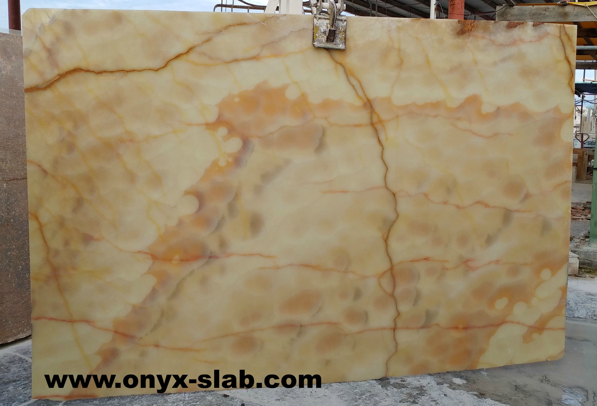 red onyx slabs, red onyx slab, onyx slab, onyx slab price, onyx slab for sale, cost of onyx coutertops, onyx coutertops, onyxslabs bookmatch, onyx stone, MSI onyx, onyx slabs suppliers, onyx slabs manufactures, backlight onyx slabs