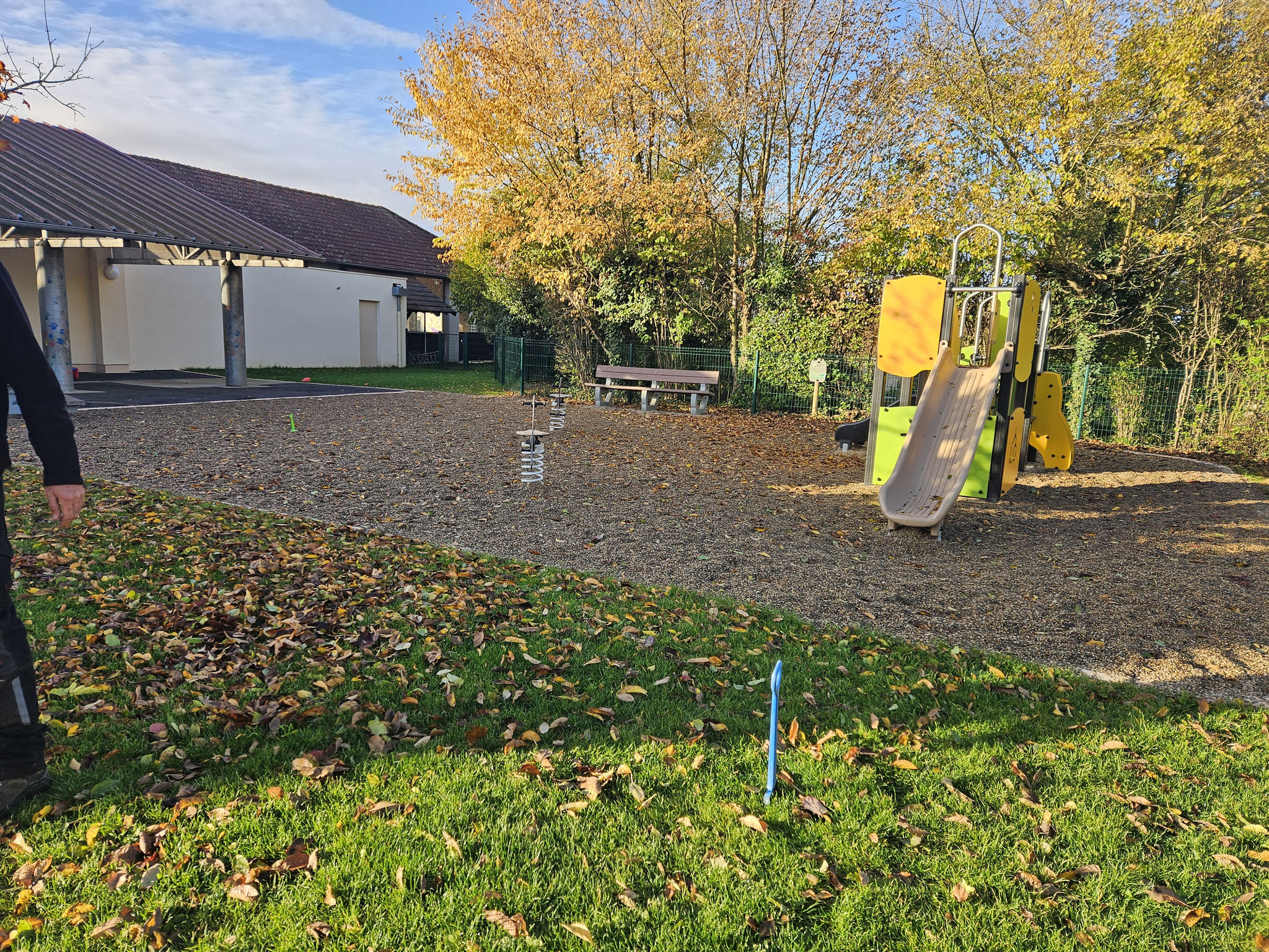 Cour d'école de Bessay sur Allier