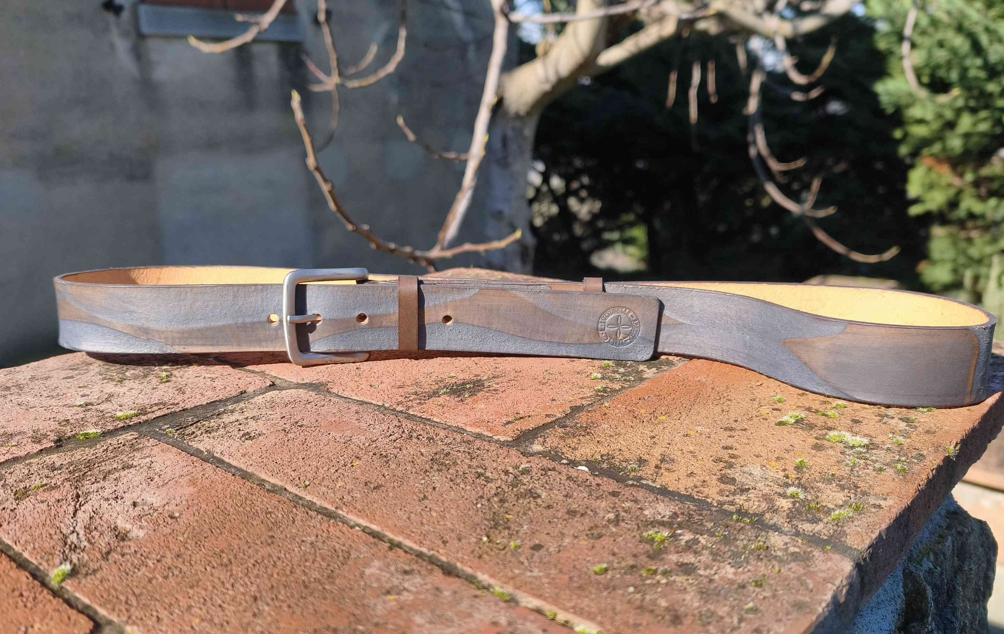 cintura in cuoio marrone grigio