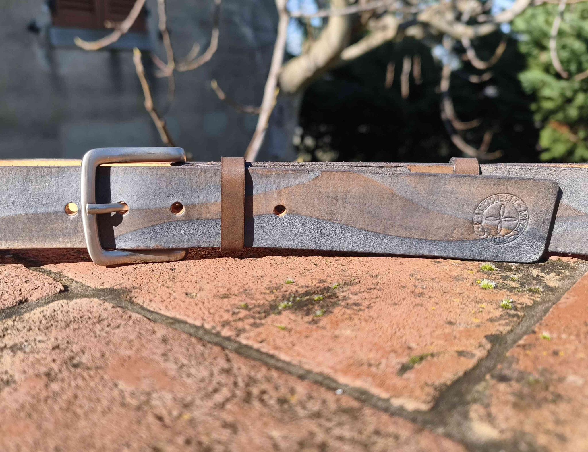 cintura in cuoio marrone grigio