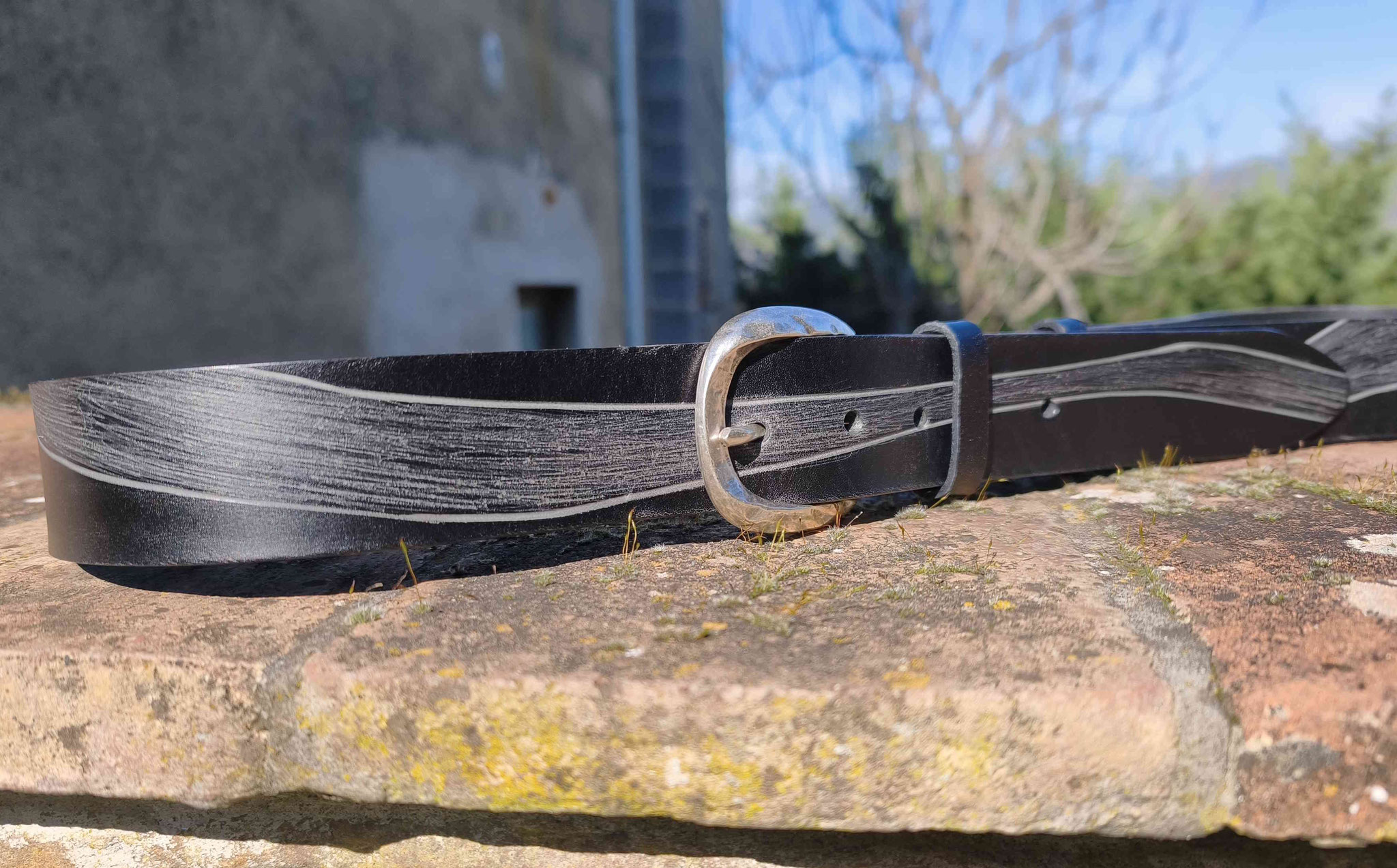 cintura in cuoio nero