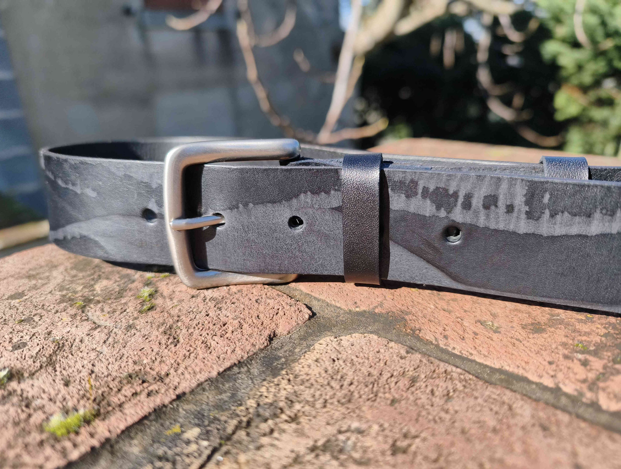 cintura in cuoio nero