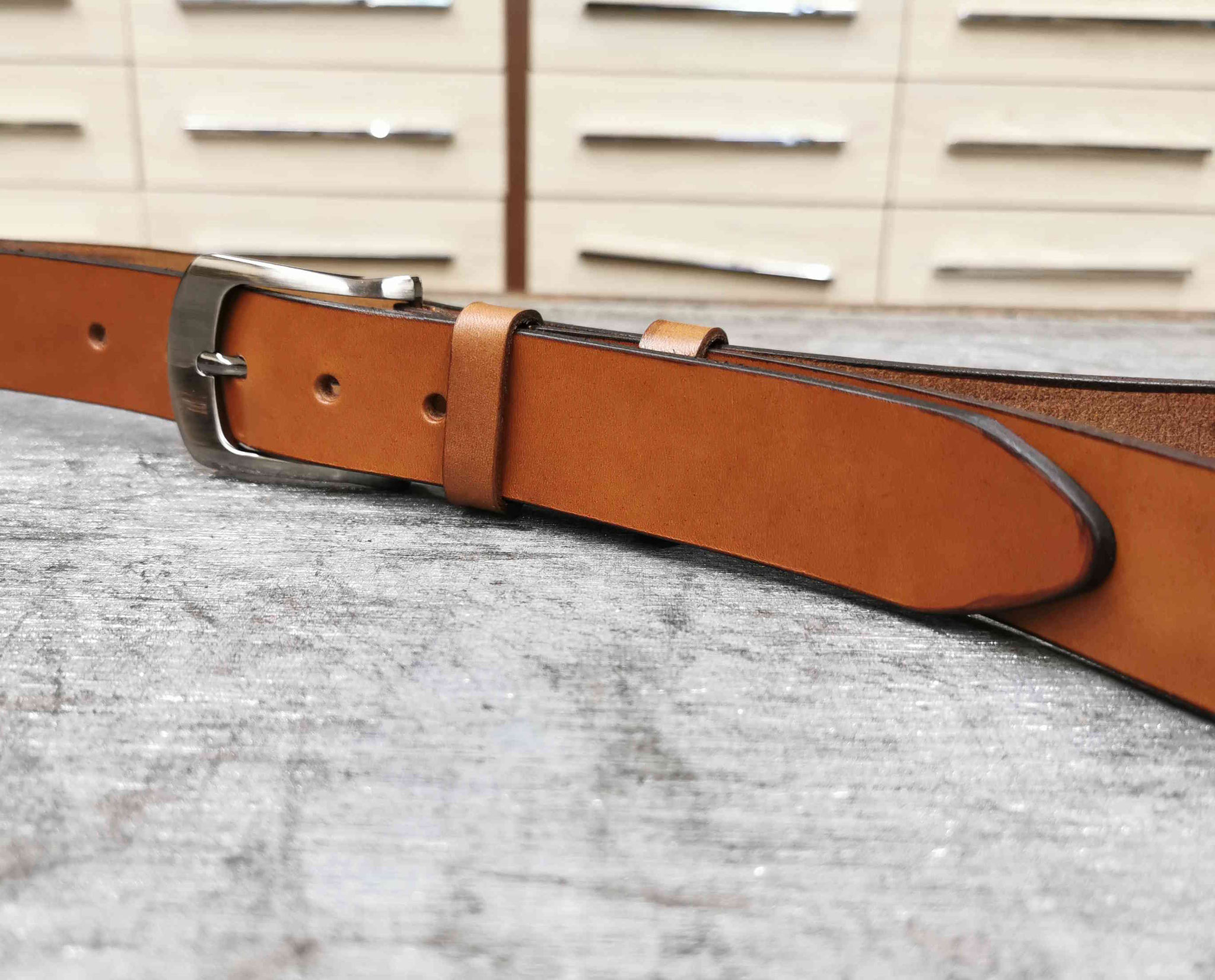 cintura in cuoio marrone chiaro