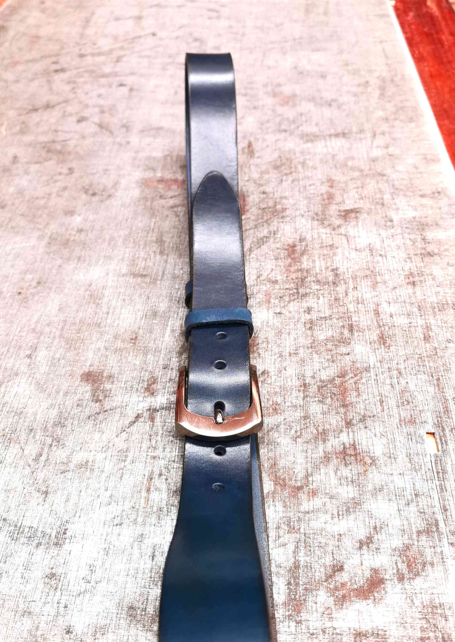 cintura in cuoio blu