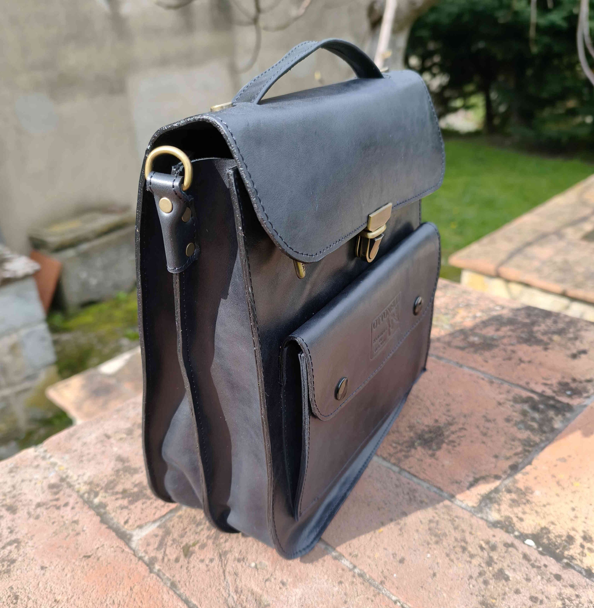 borsetto nero in pelle