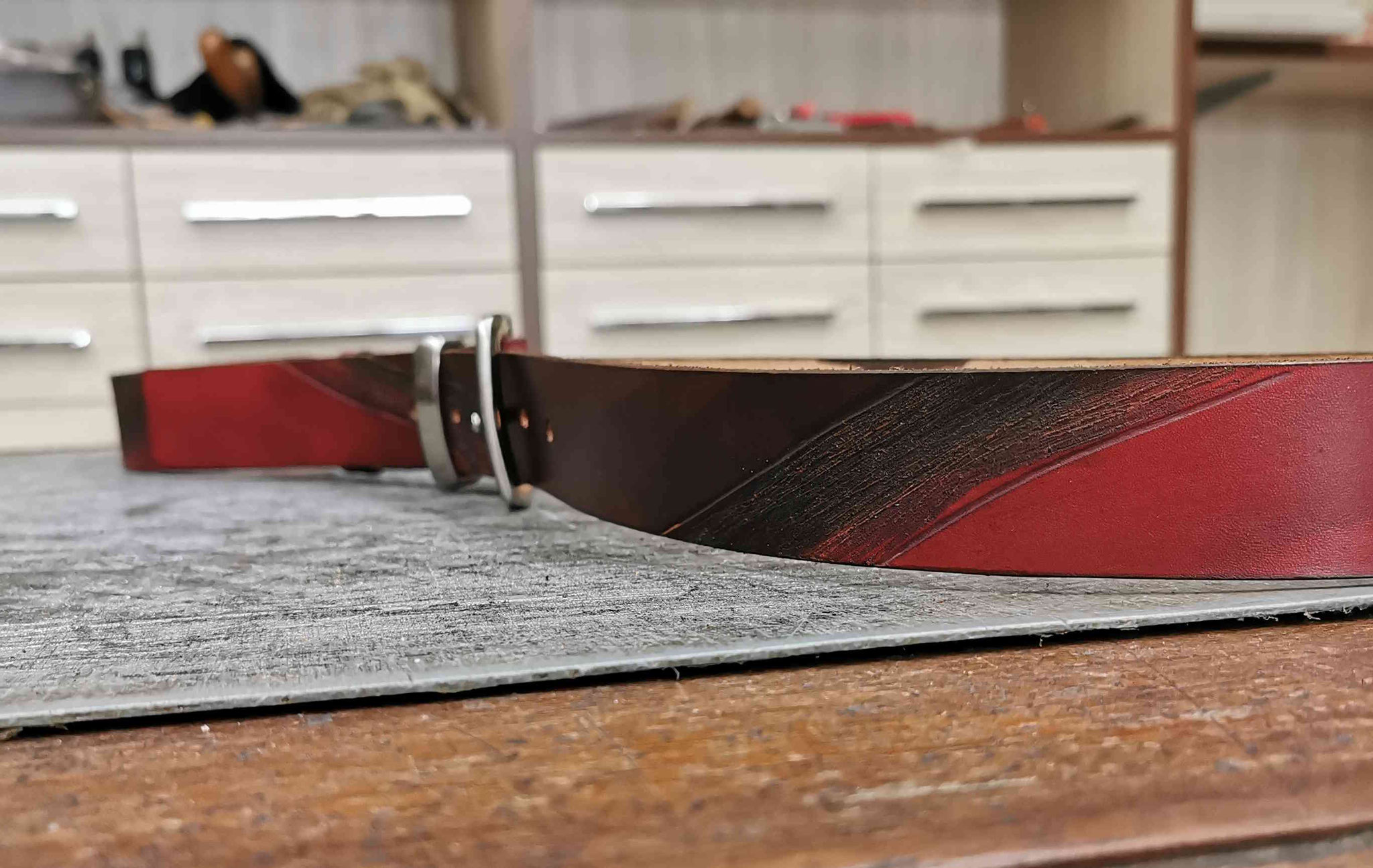 cintura cuoio marrone/bordeaux