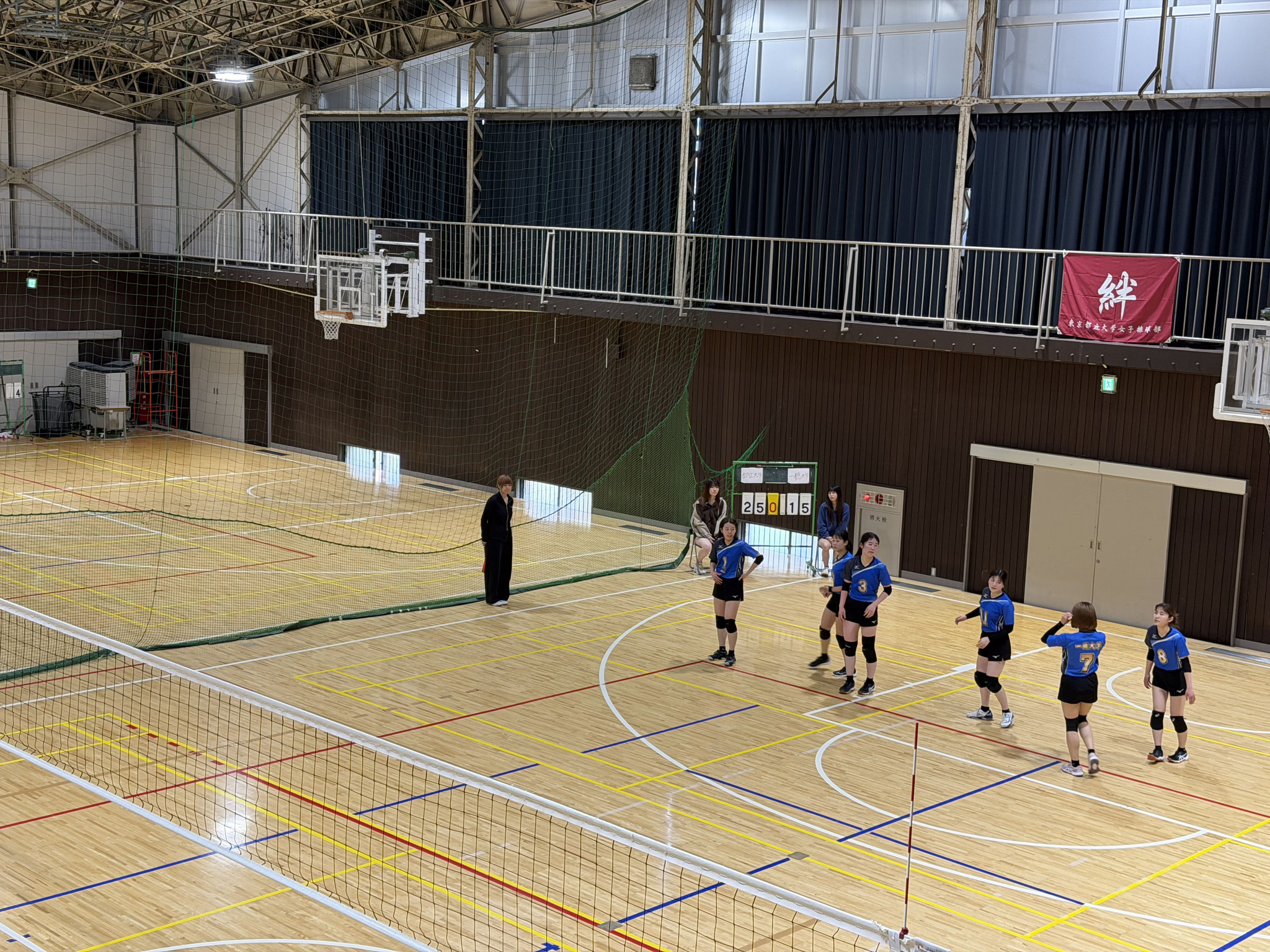 大逆転！25:15で第一セットを先取