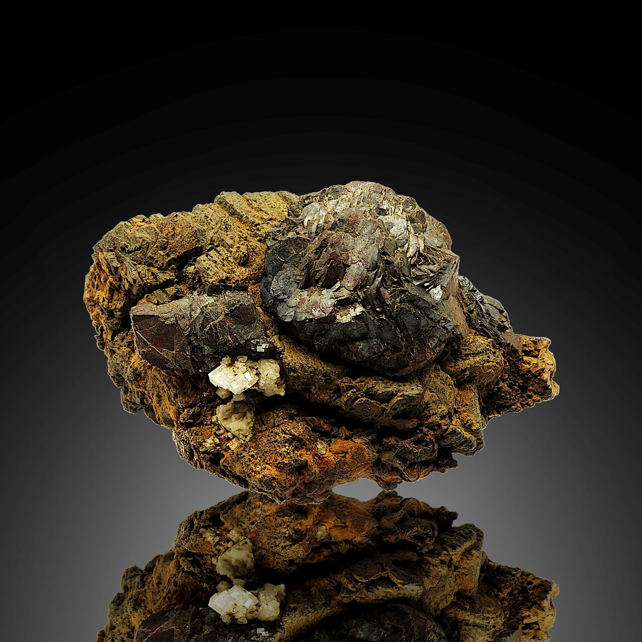 Pyrit auf Limonit, "Ameliekluft" Lungau, 5,5 x 3,5 x 3,4 cm (1)