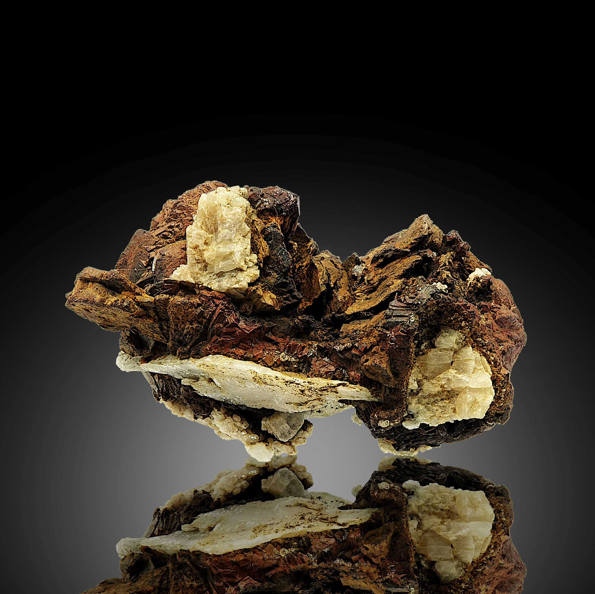 Pyrit/Albit/Bergkristall, "Ameliekluft" Lungau 2014, 6x4x3,5 cm (3)