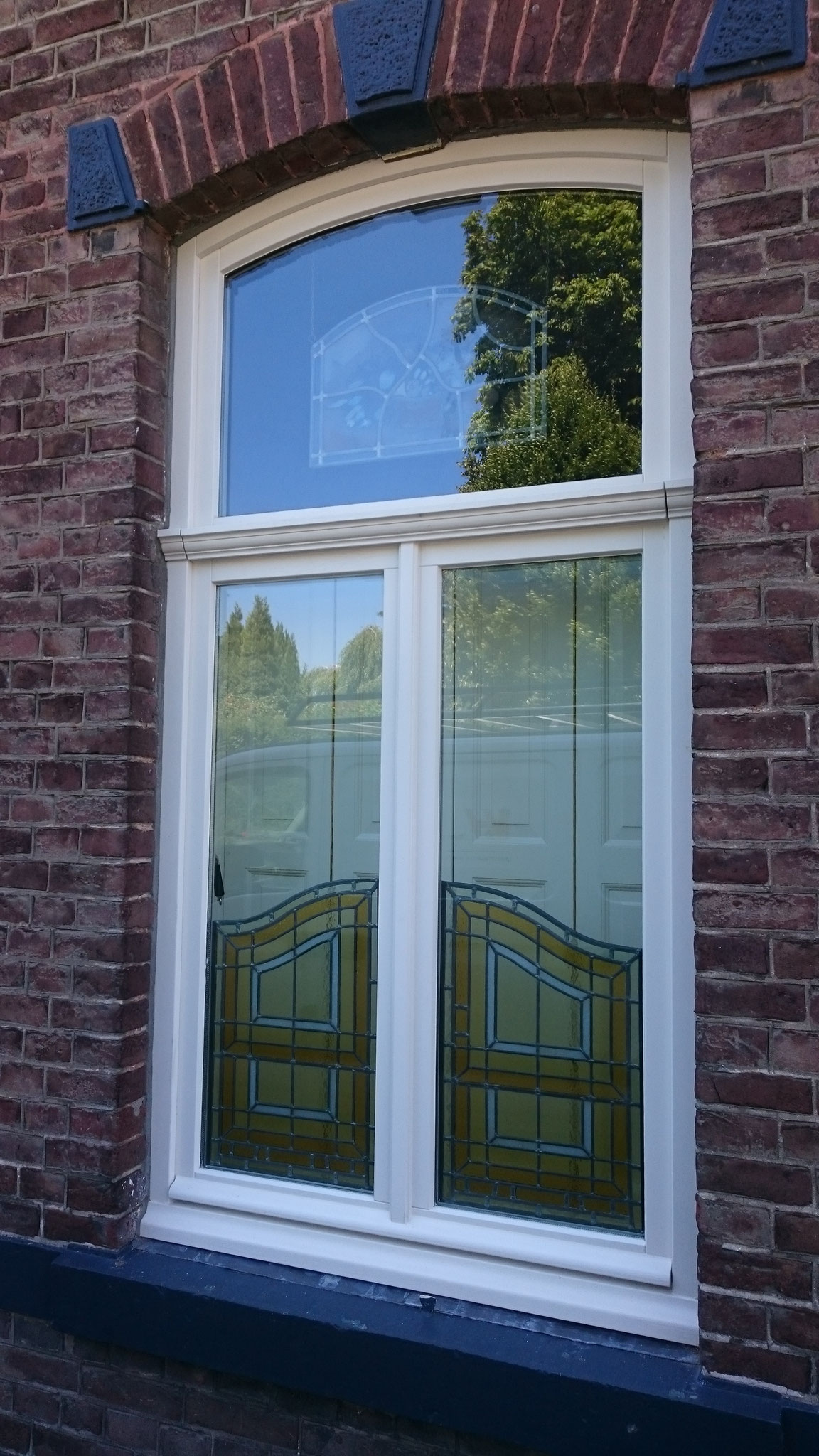 houten raam en raamluiken in Meerssen