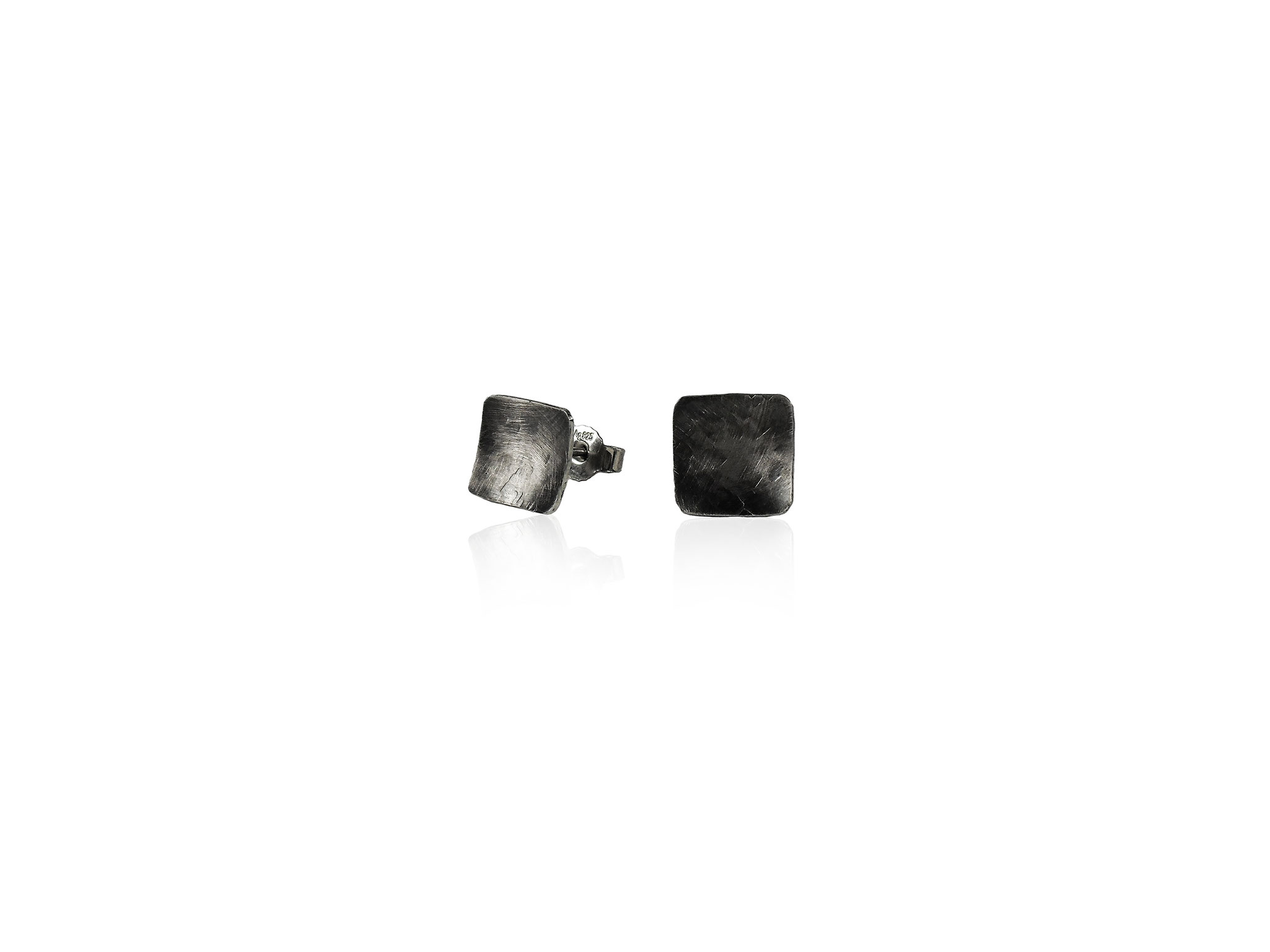 MATERIKA square earstuds - textured and oxidized 925 sterling silver