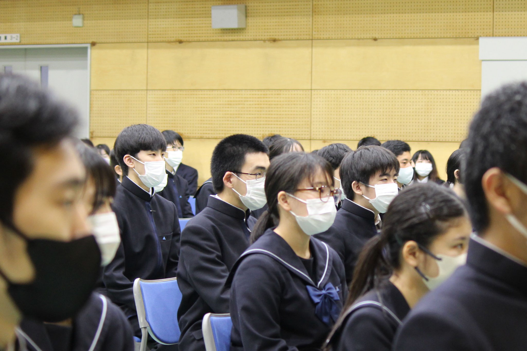 就任式・始業式~新しい学年のスタート~ 呉青山中学・高等学校 就任式・始業式~新しい学年のスタート~ 呉青山中学・高等学校