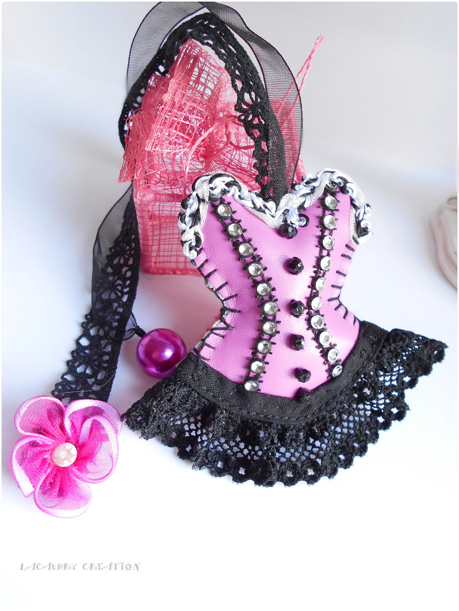 Marque pages corset victorien glamour rose et noir