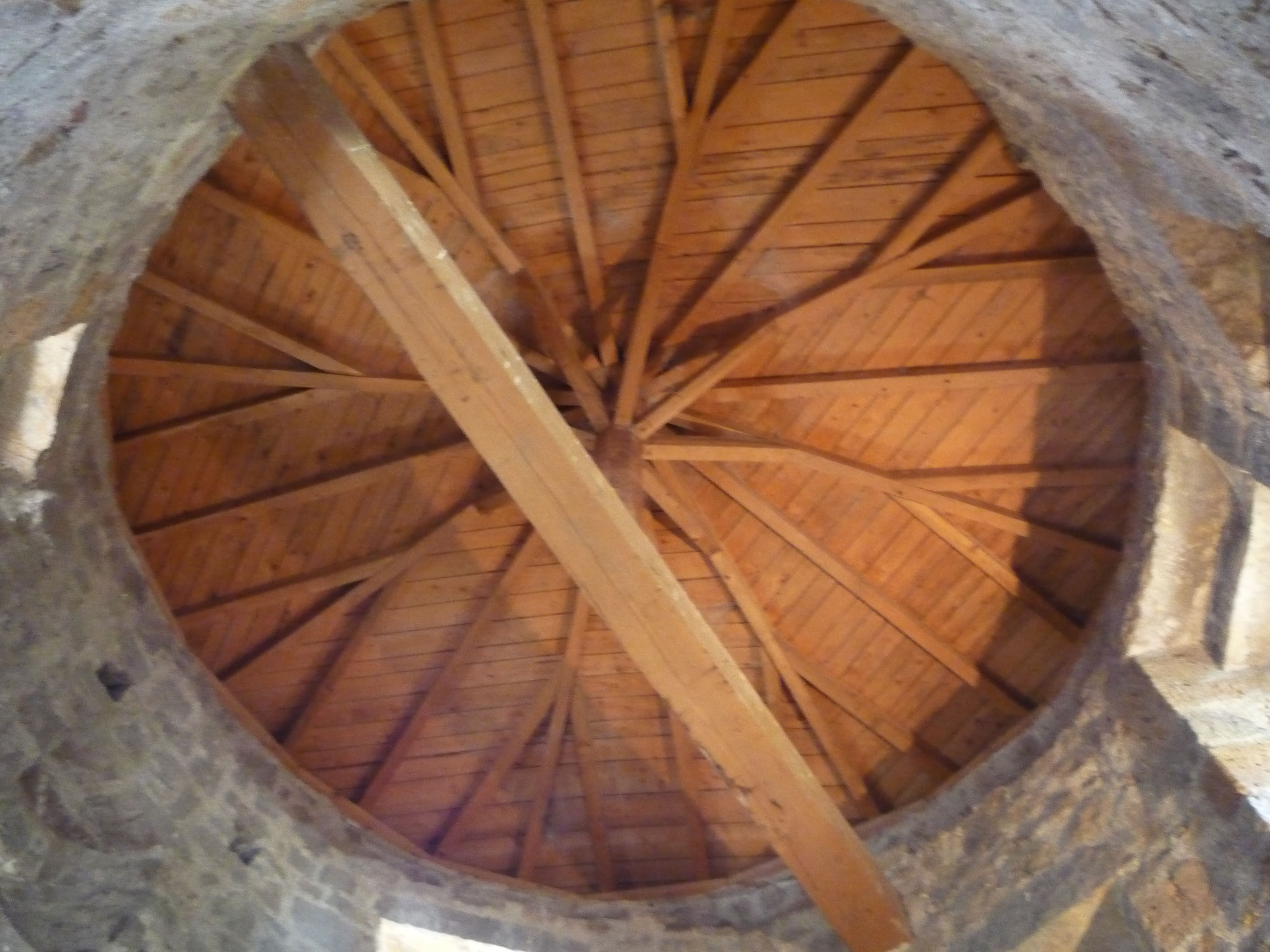 La charpente de la tour mémoire