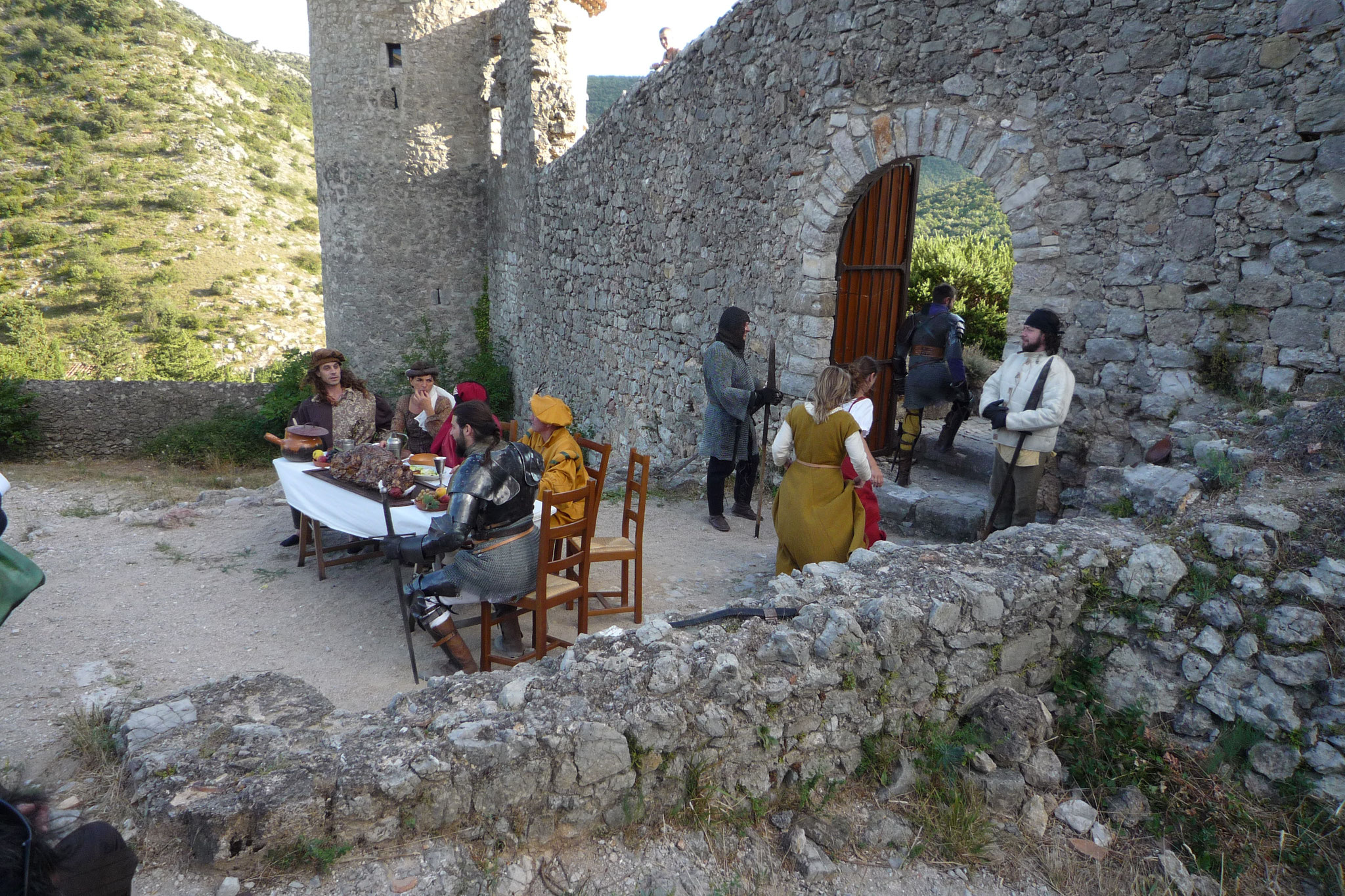 Le Château de Baulx et les Cathares - photos du spectacle