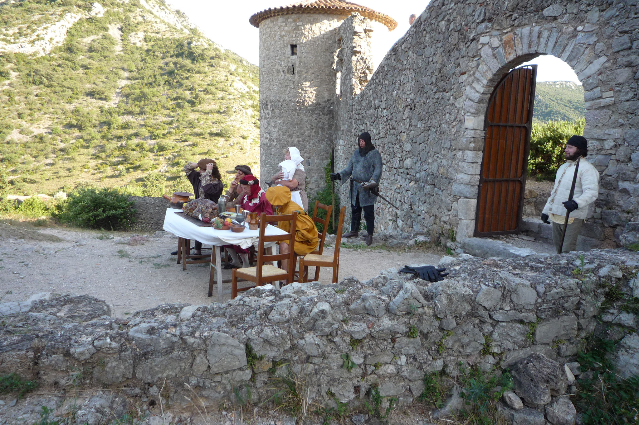 Le Château de Baulx et les Cathares - photos du spectacle