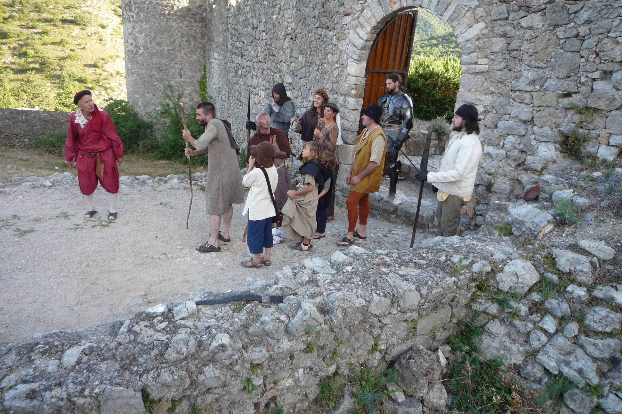 Le Château de Baulx et les Cathares - photos du spectacle