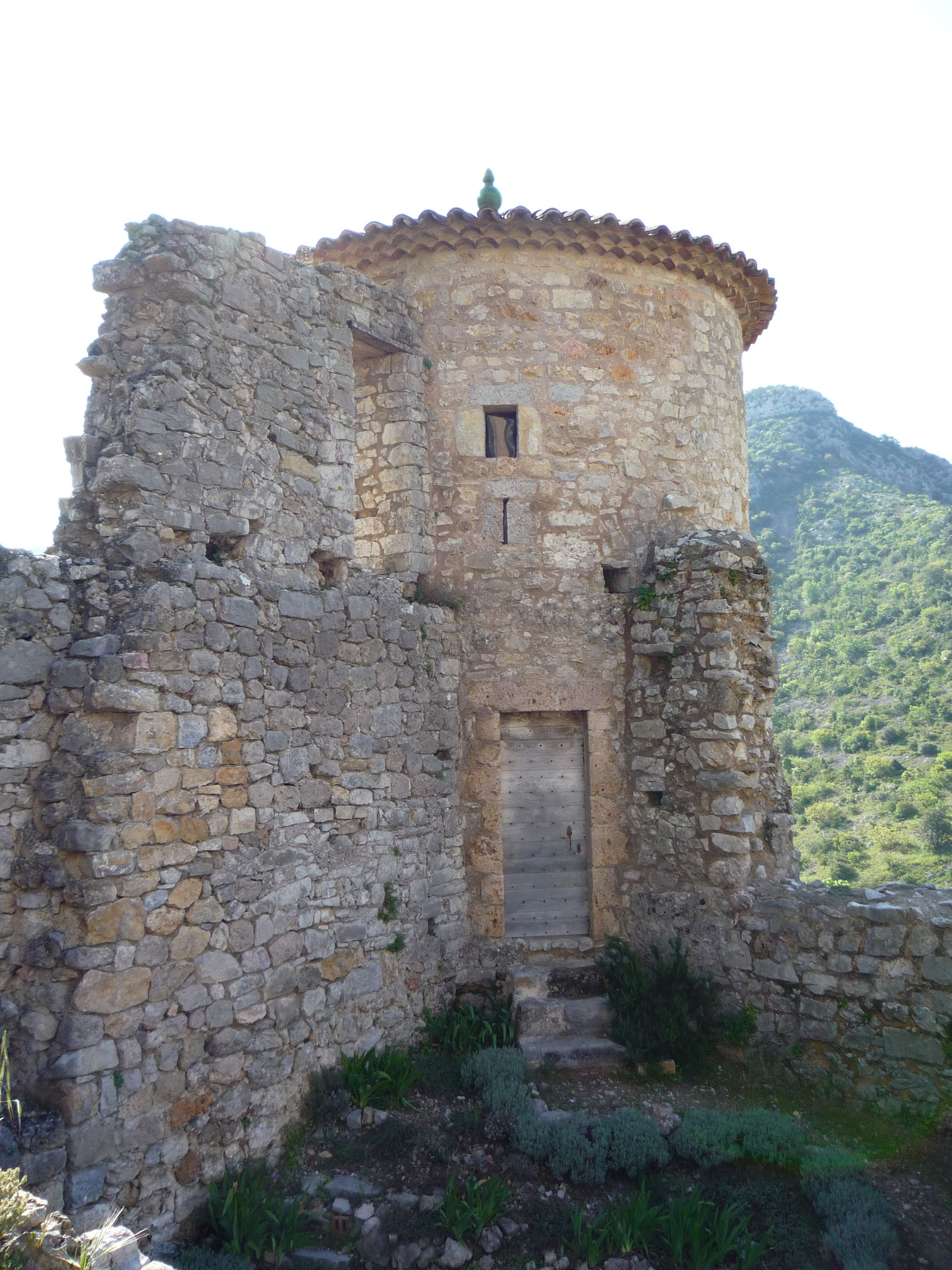 La Tour mémoire vue depuis la cour haute