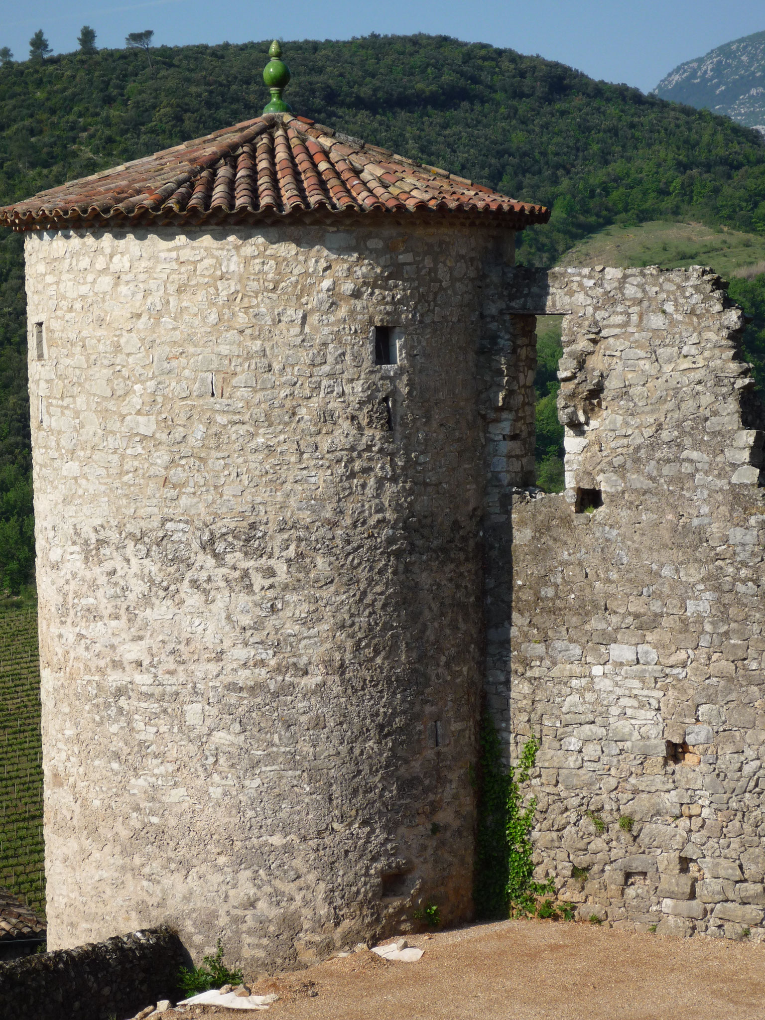 La Tour mémoire vue depuis le Trascatel