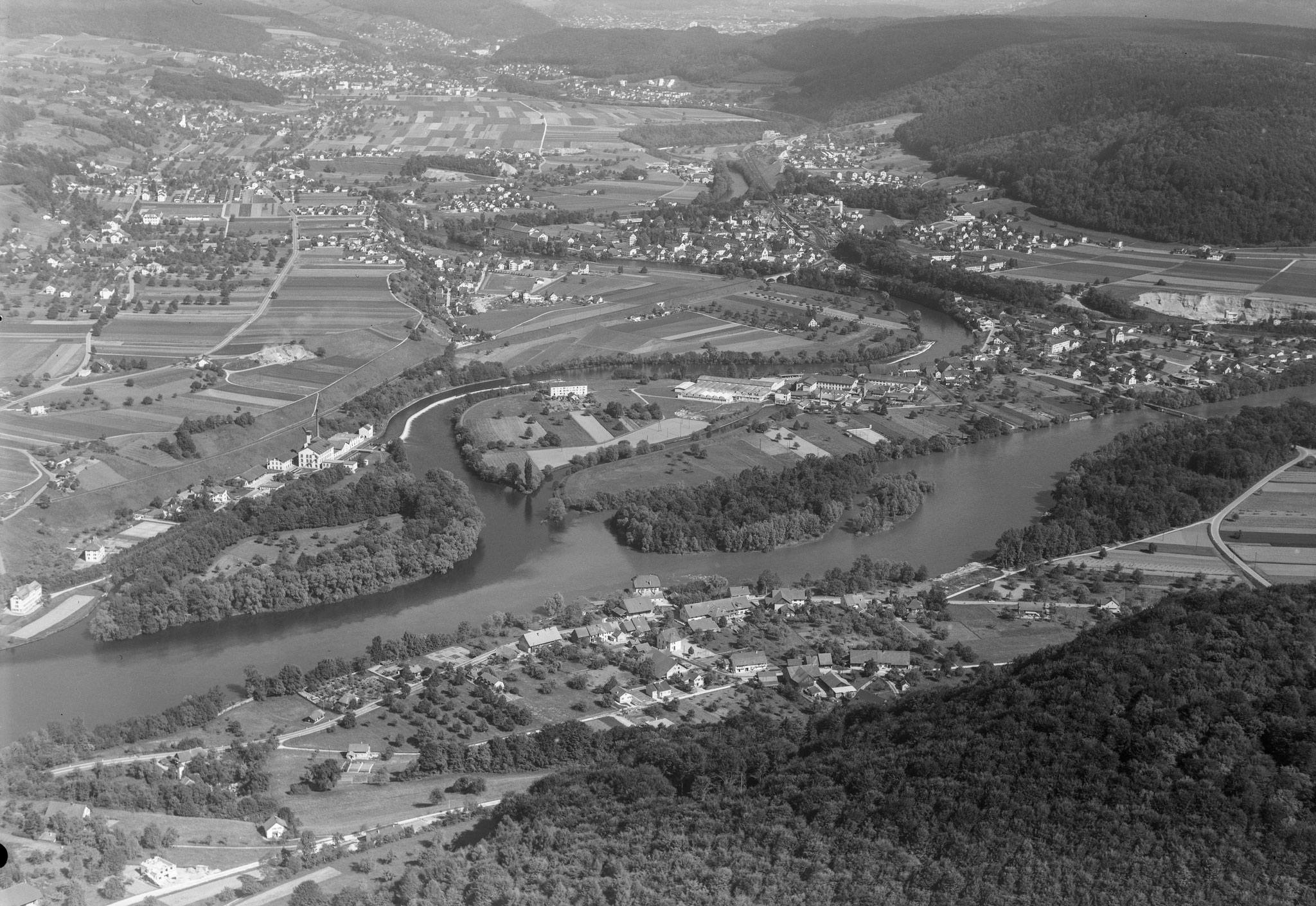 1963 - unten Lauffohr (Quelle: luftbilder-der-schweiz.ch)