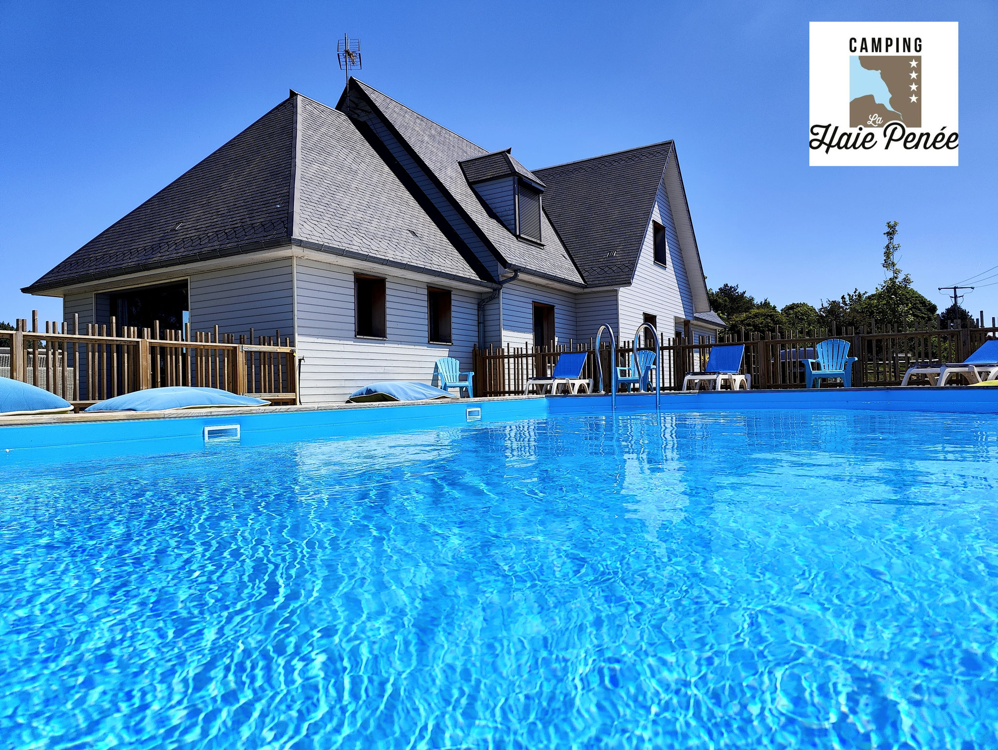 Location de vacances avec piscine chauffée couverte