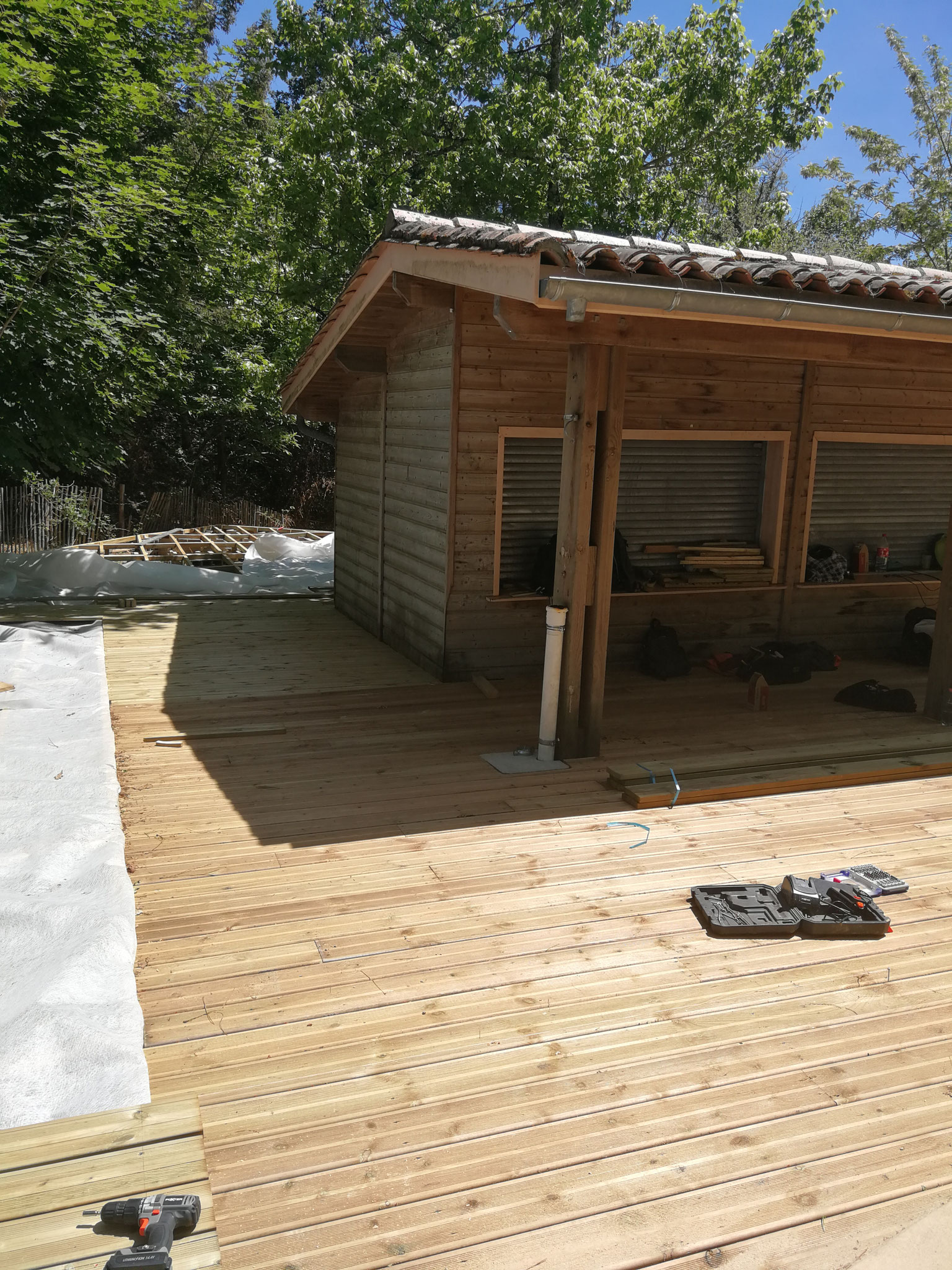 Construction de terrasse, domaine départemental Gérard Lagors, Hostens