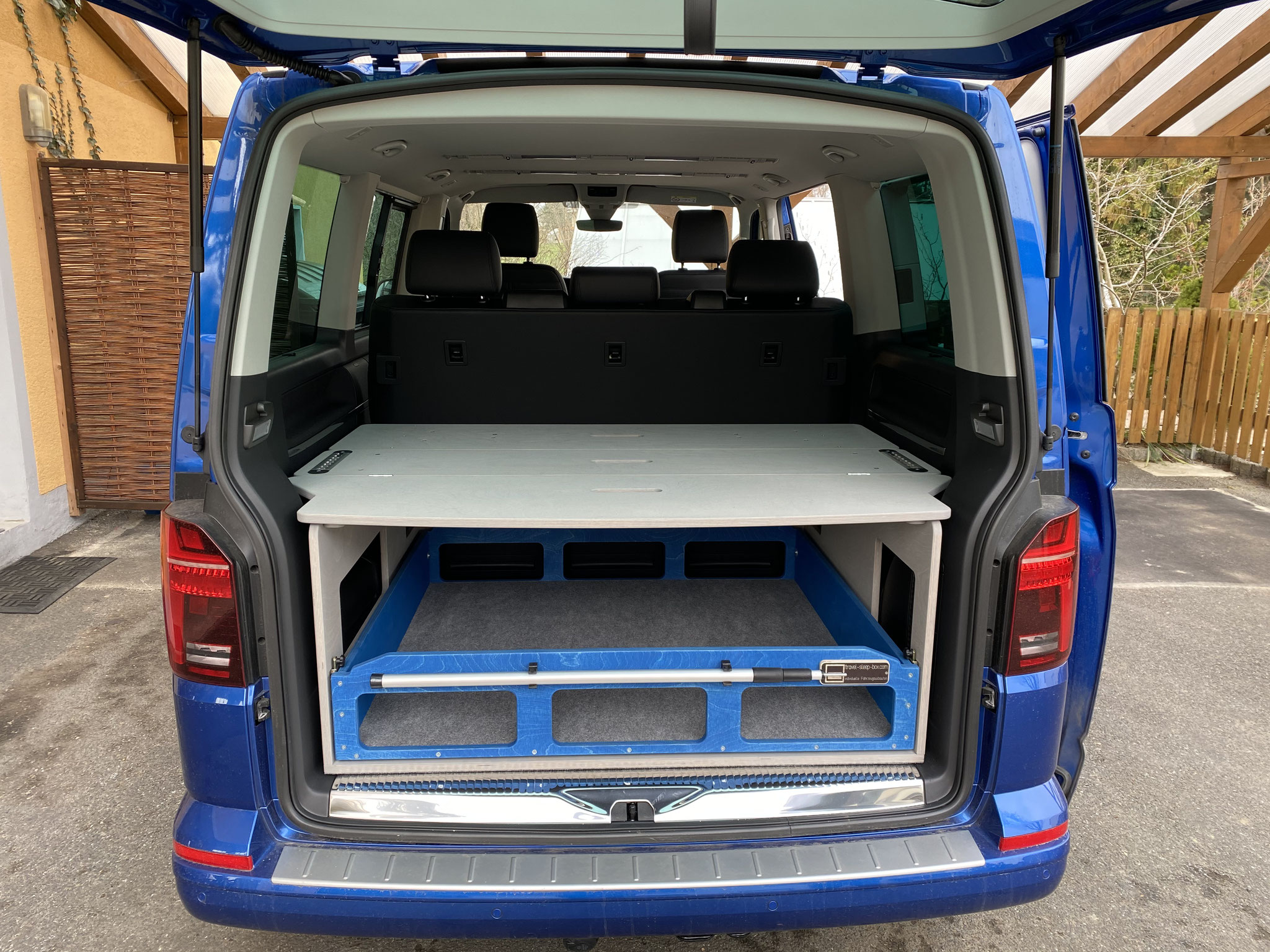 Die Campingbox für VW T5 / T6 / T6.1 Multivan - TRAVEL-SLEEP-BOX