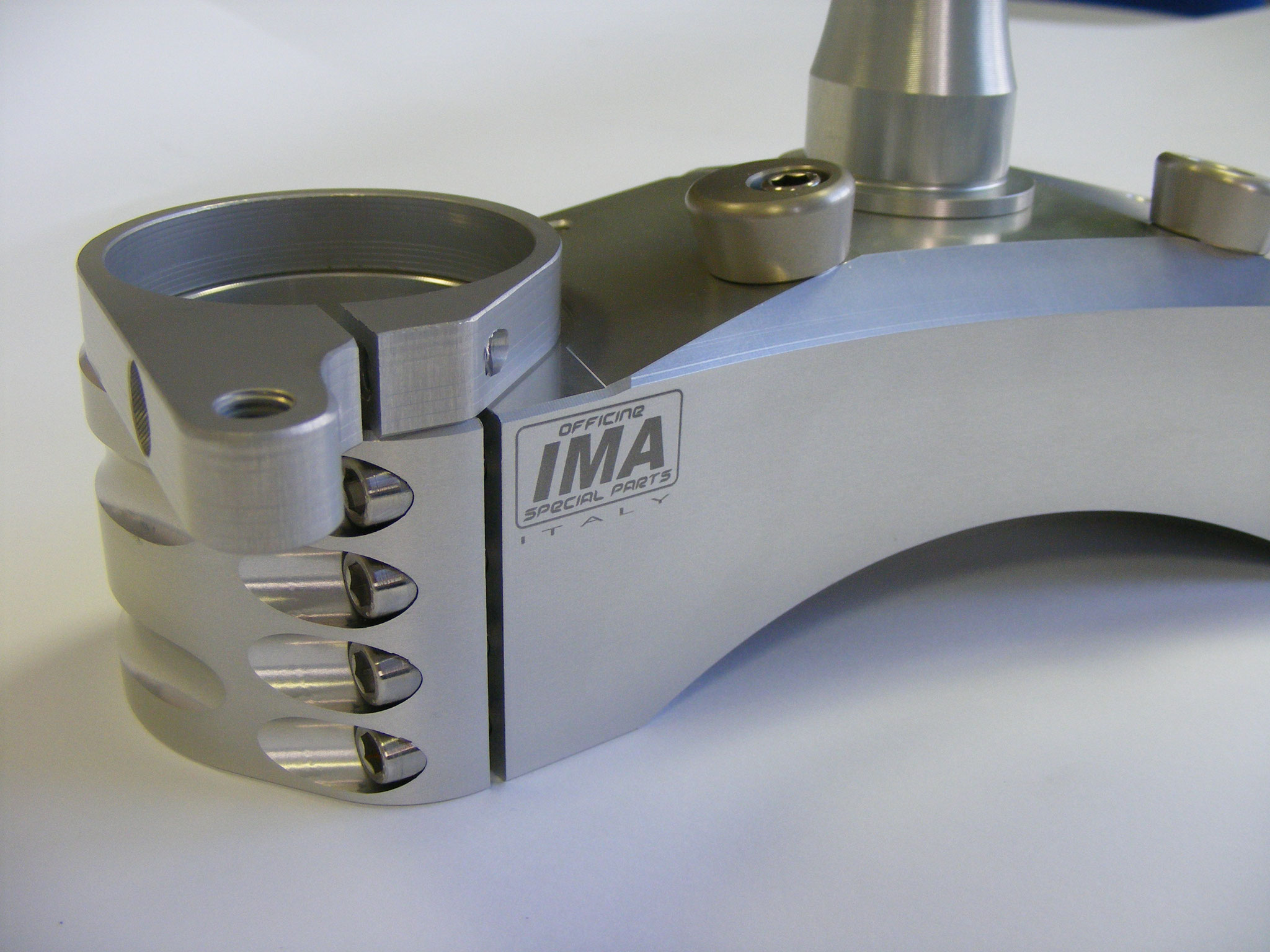 IMA TRIPLE CLAMP MOD.9 ZX10R 16-22 - RAID-ZERO IMA TRIPLE CLAMP MOD.9 ZX10R 16-22 - RAID-ZERO