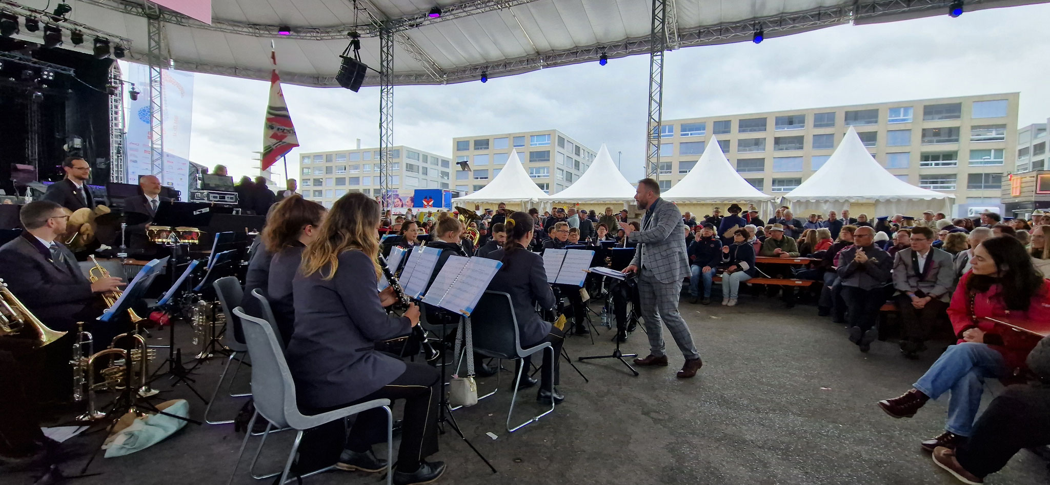 Die MGH Weesen bei ihrem wunderbaren Platzkonzert