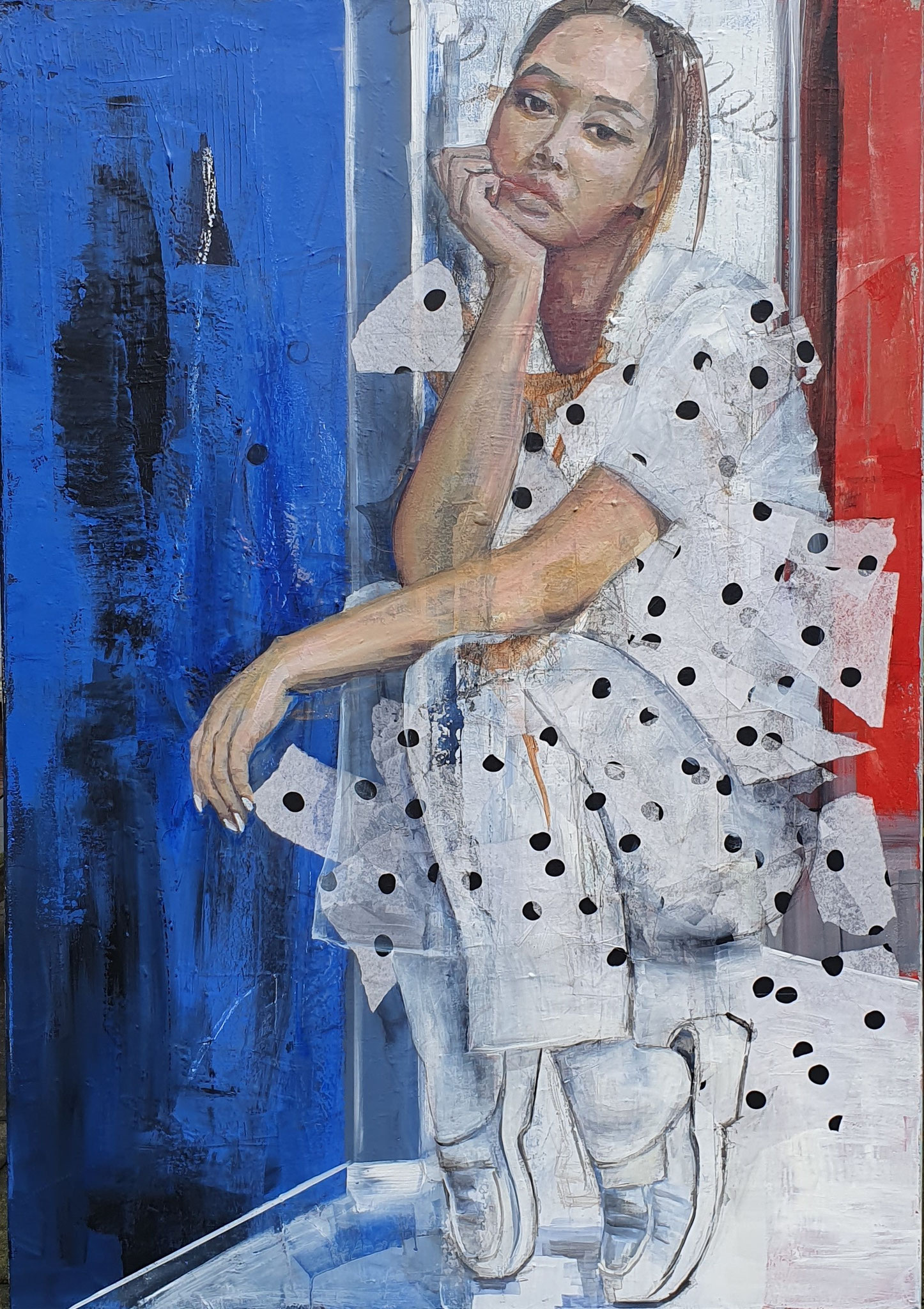 Figuratives Gemälde "Wo ist Anton", Mixed Media auf Leinwand (100x70 cm). Porträt einer nachdenklich, nach vorne blickenden Frau in einem gepunkteten Kleid.