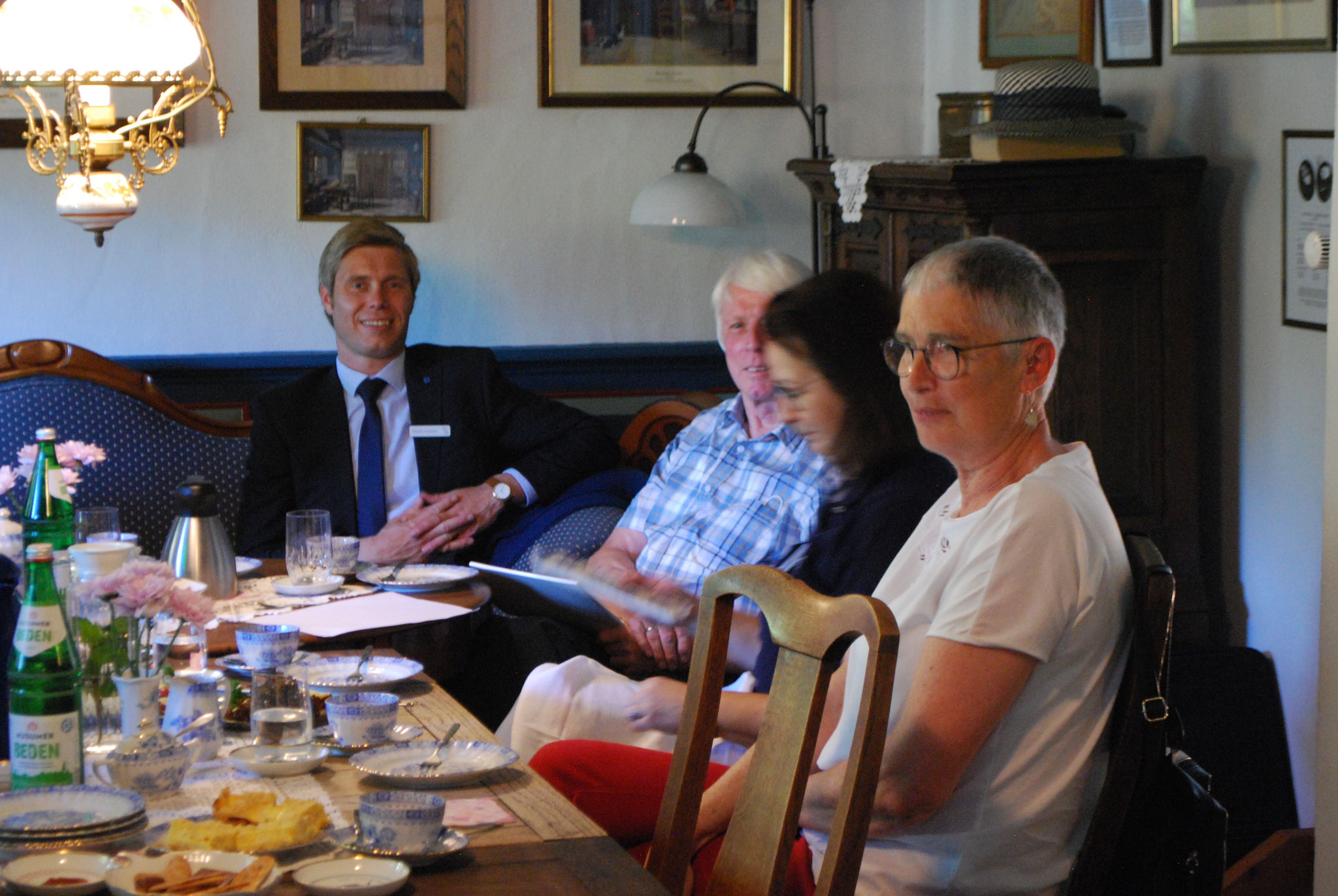 Ein haus der Begegnung - Hans-Momsen-Gesellschaft